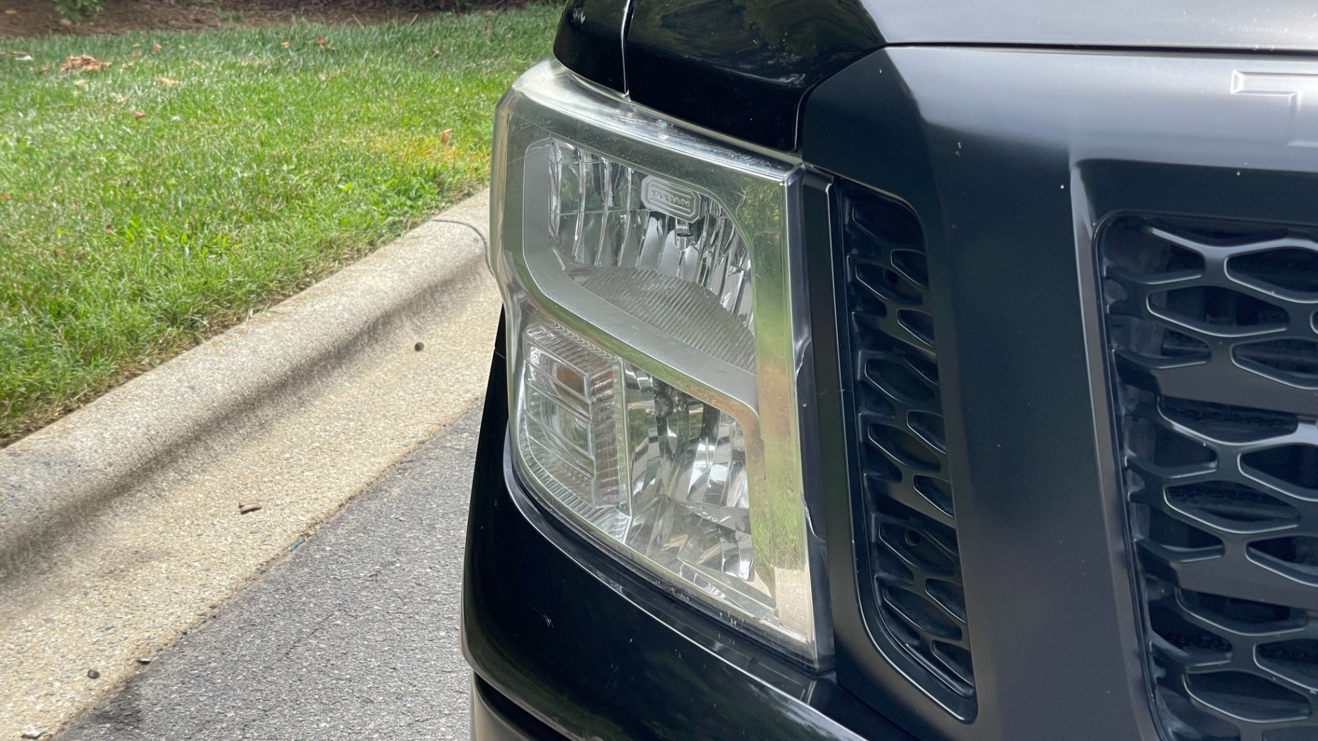 Used 2018 Nissan Titan S for sale Sold at Formula Imports in Charlotte NC 28227 22