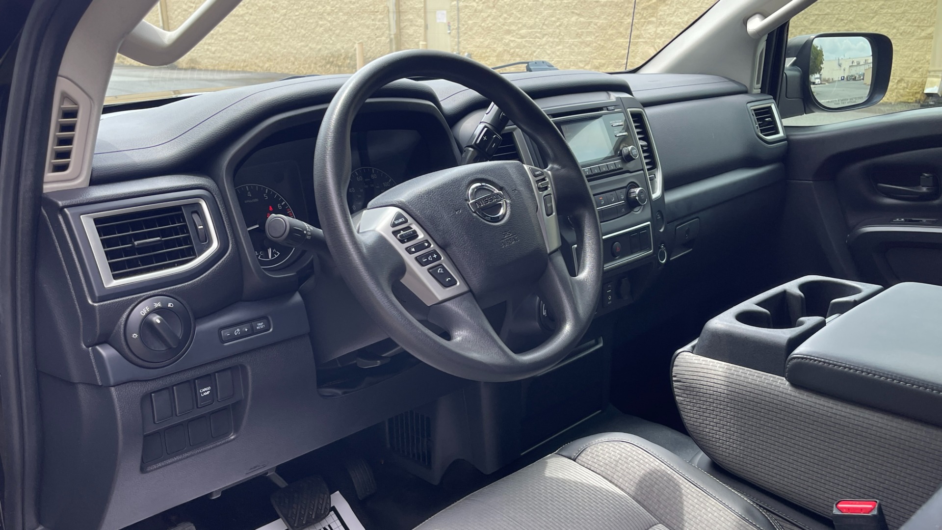 Used 2018 Nissan Titan S for sale Sold at Formula Imports in Charlotte NC 28227 32