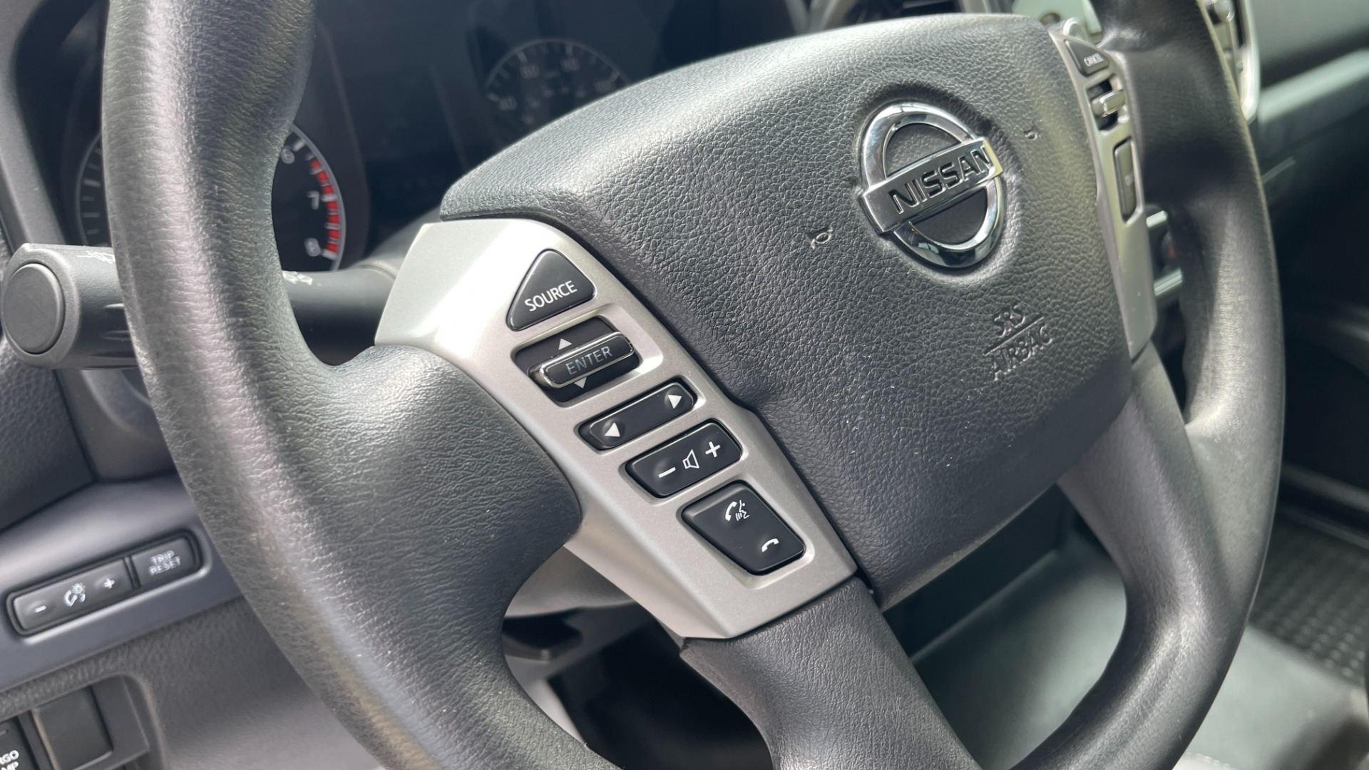 Used 2018 Nissan Titan S for sale Sold at Formula Imports in Charlotte NC 28227 36