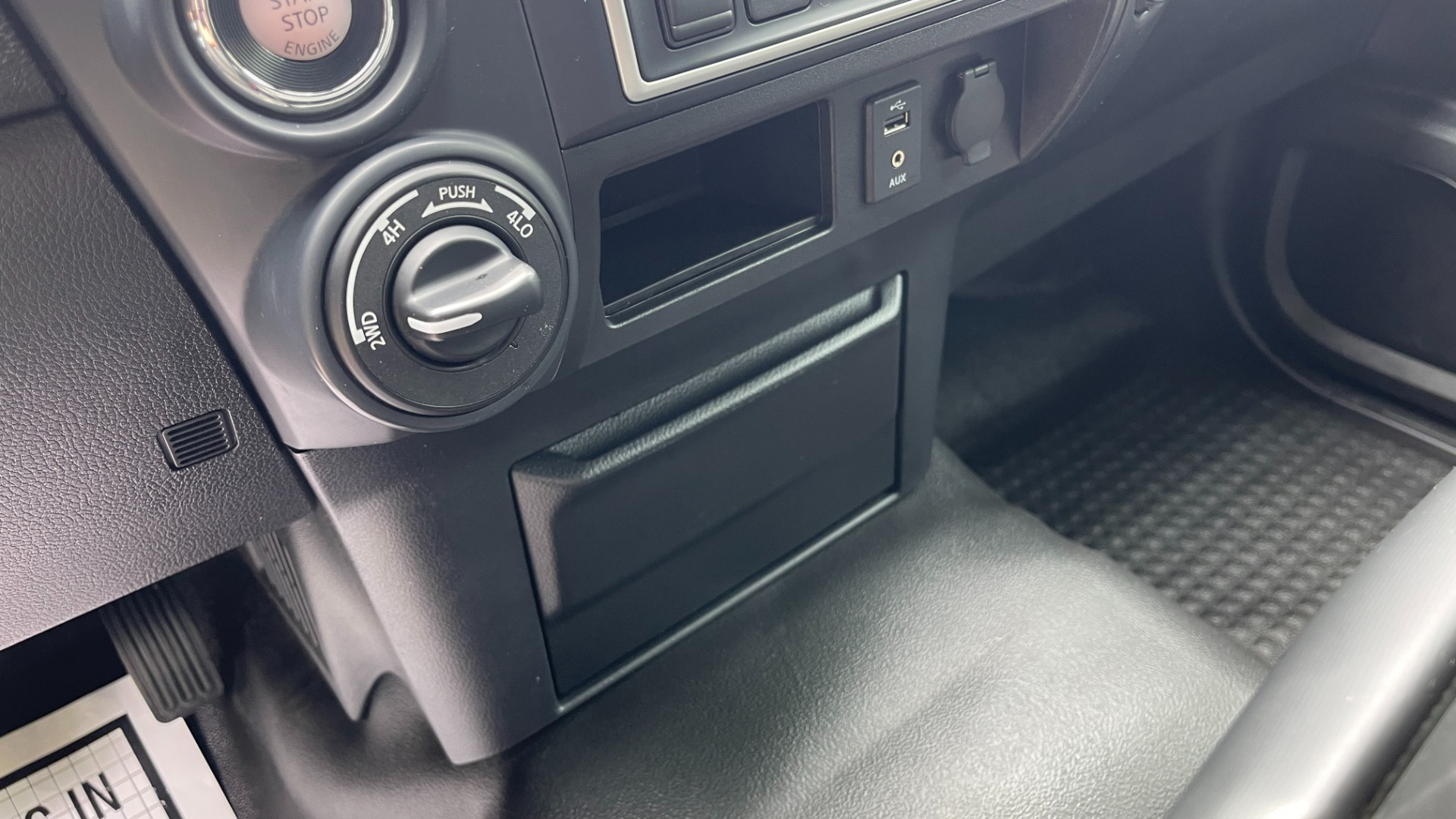 Used 2018 Nissan Titan S for sale Sold at Formula Imports in Charlotte NC 28227 39