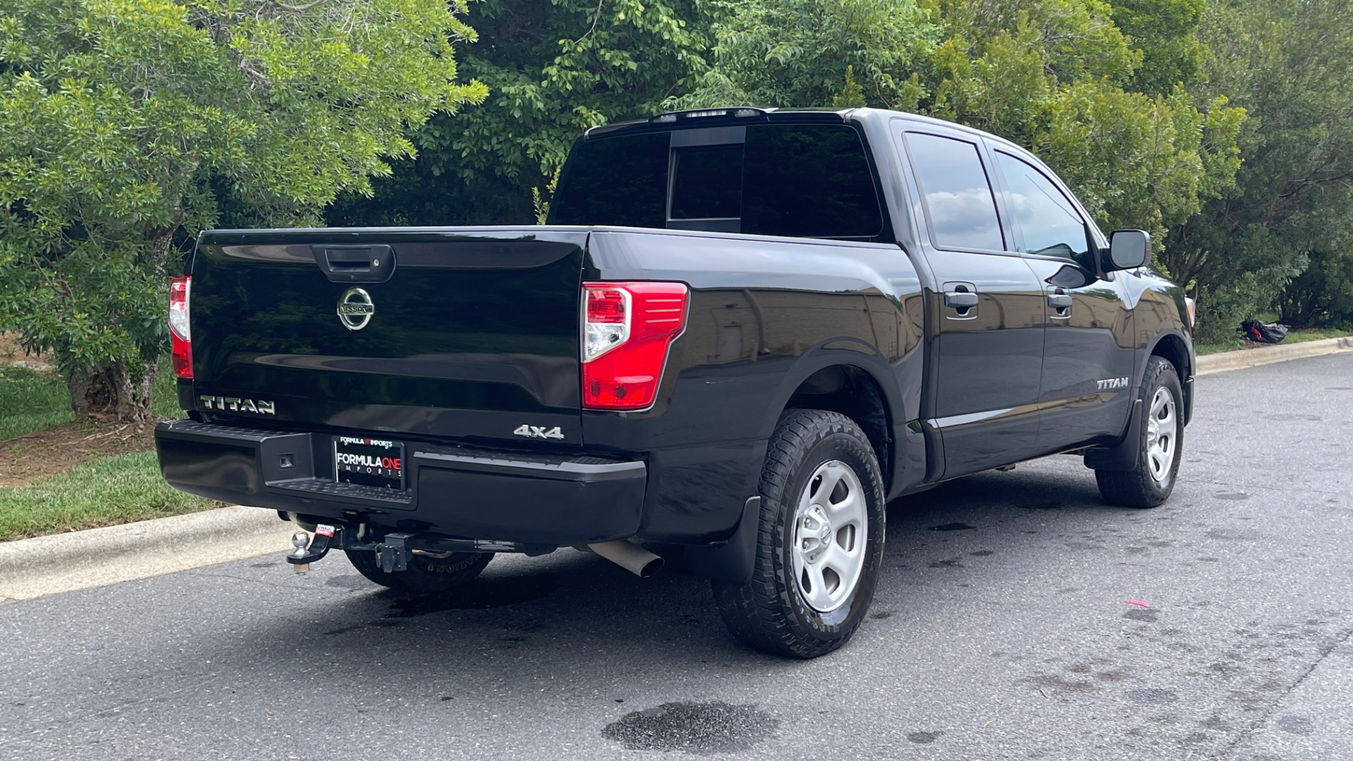 Used 2018 Nissan Titan S for sale Sold at Formula Imports in Charlotte NC 28227 6