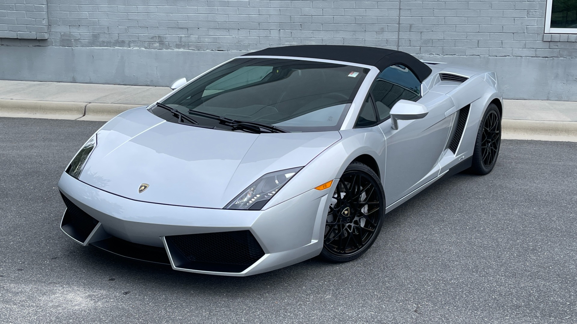 Used 2012 Lamborghini Gallardo LP 550-2 SPYDER / PADDLE SHIFT / V10 / LOW MILES for sale Sold at Formula Imports in Charlotte NC 28227 3