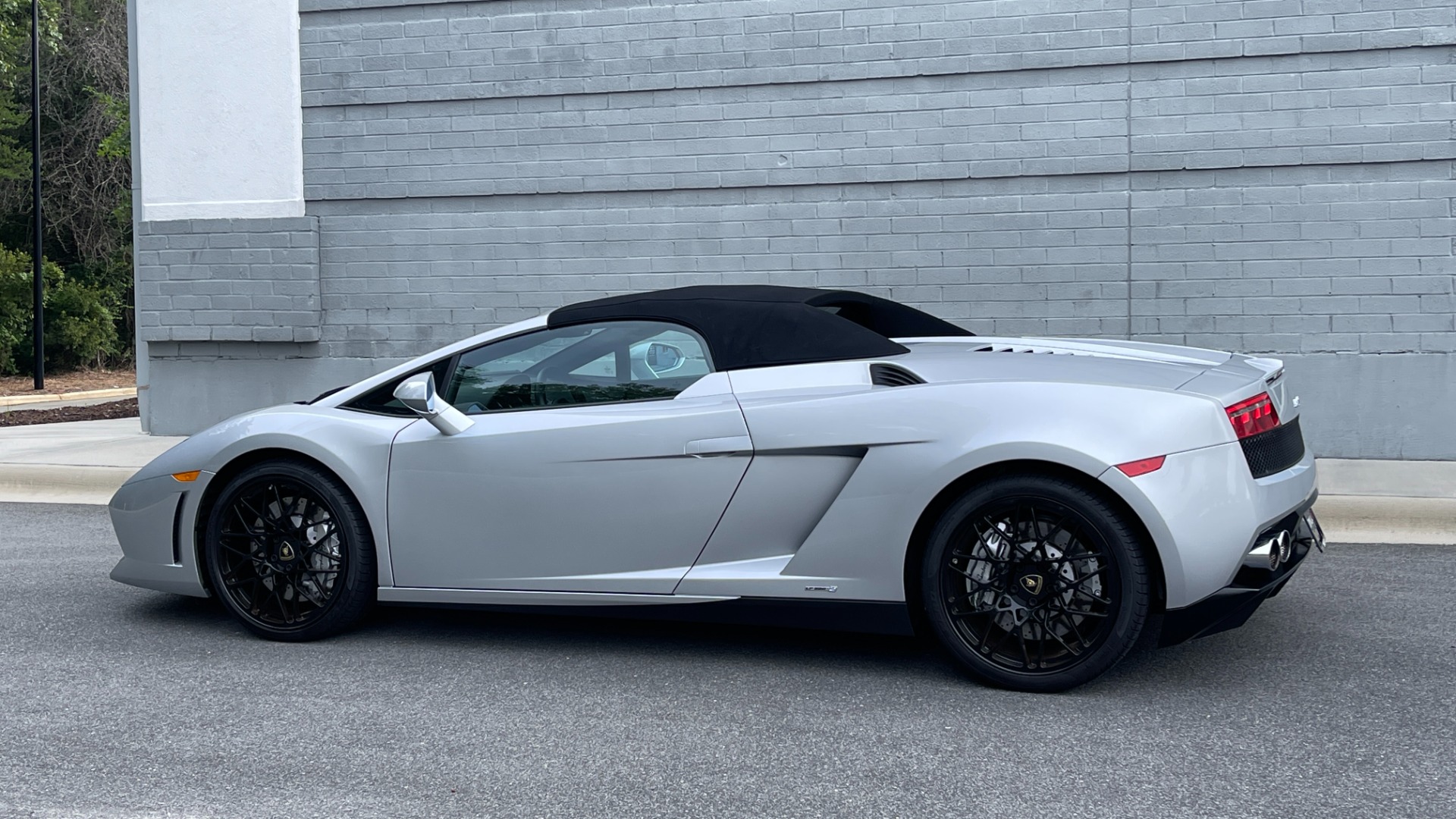 Used 2012 Lamborghini Gallardo LP 550-2 SPYDER / PADDLE SHIFT / V10 / LOW MILES for sale Sold at Formula Imports in Charlotte NC 28227 7