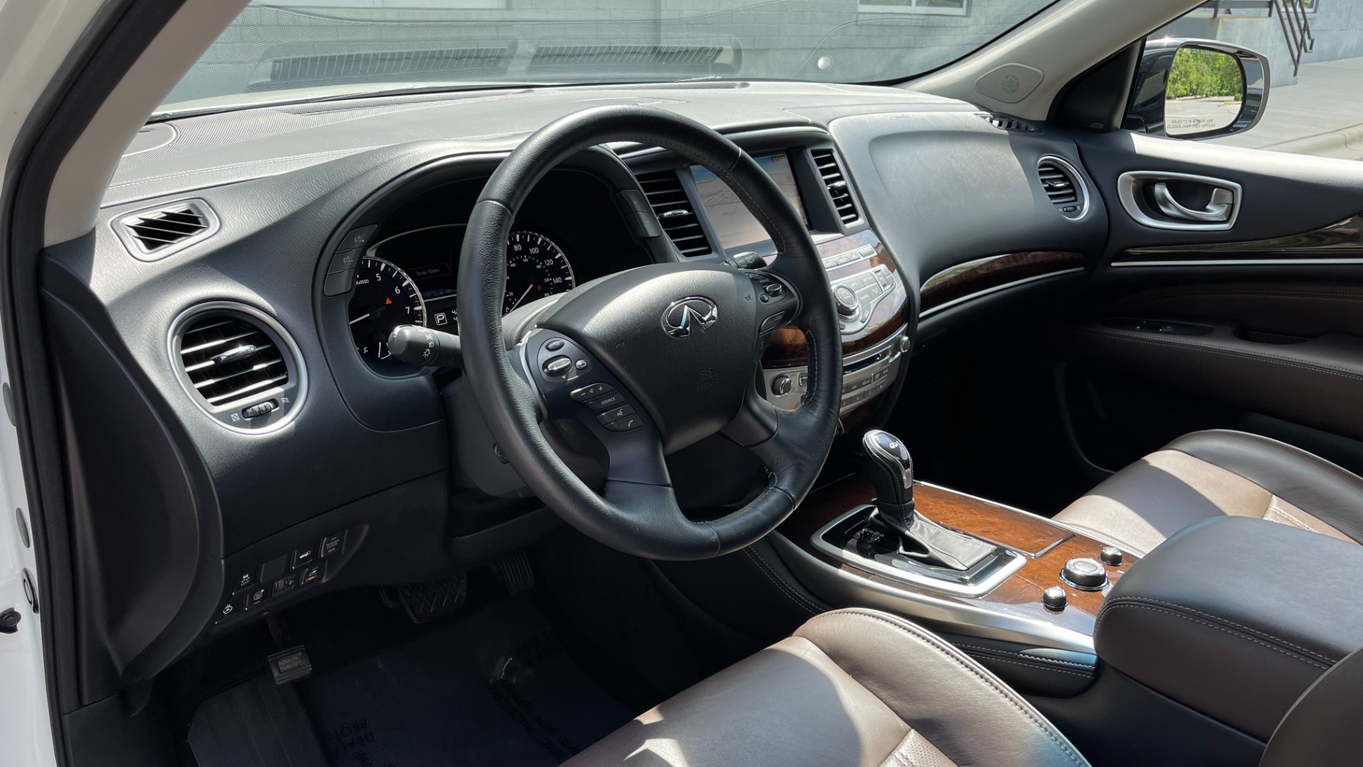 Used 2016 INFINITI QX60 AWD / DVD / 3RD ROW SEATS / DELUXE TECH for sale $27,999 at Formula Imports in Charlotte NC 28227 10