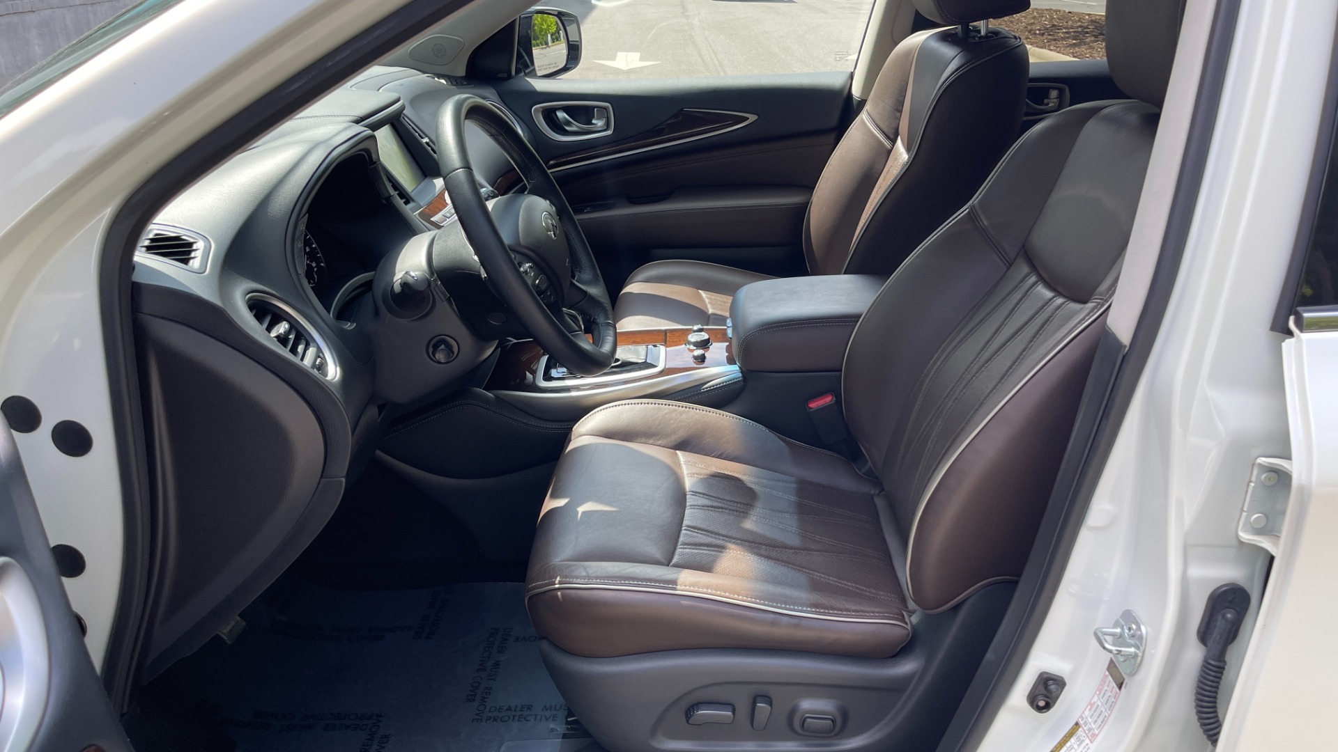 Used 2016 INFINITI QX60 AWD / DVD / 3RD ROW SEATS / DELUXE TECH for sale $27,999 at Formula Imports in Charlotte NC 28227 12