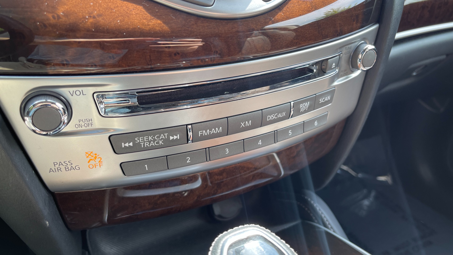 Used 2016 INFINITI QX60 AWD / DVD / 3RD ROW SEATS / DELUXE TECH for sale Sold at Formula Imports in Charlotte NC 28227 34