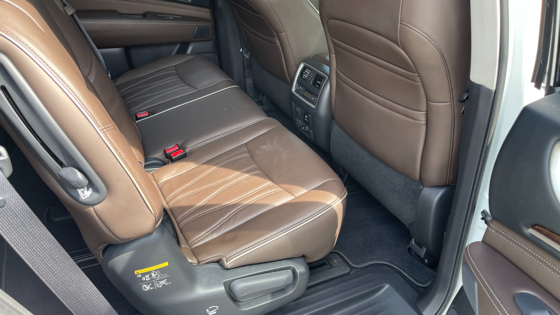 Used 2016 INFINITI QX60 AWD / DVD / 3RD ROW SEATS / DELUXE TECH for sale $27,999 at Formula Imports in Charlotte NC 28227 44