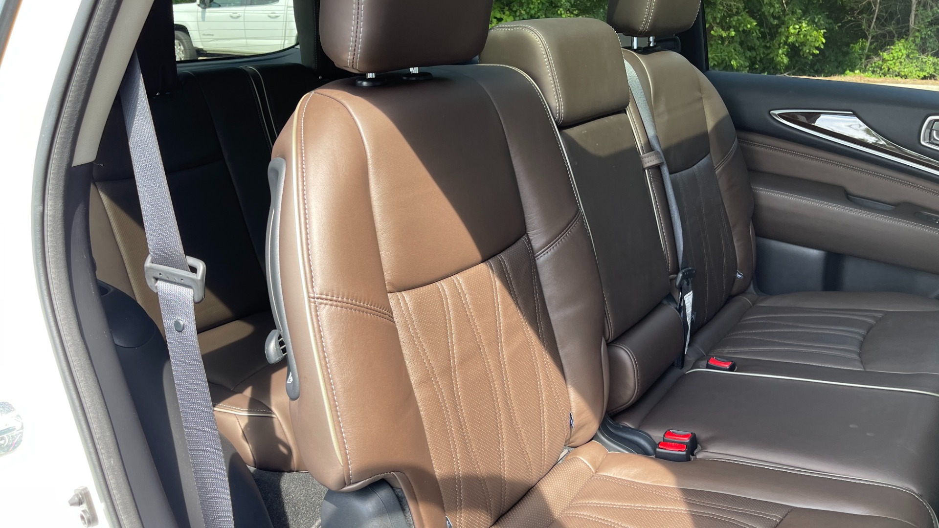 Used 2016 INFINITI QX60 AWD / DVD / 3RD ROW SEATS / DELUXE TECH for sale $27,999 at Formula Imports in Charlotte NC 28227 45