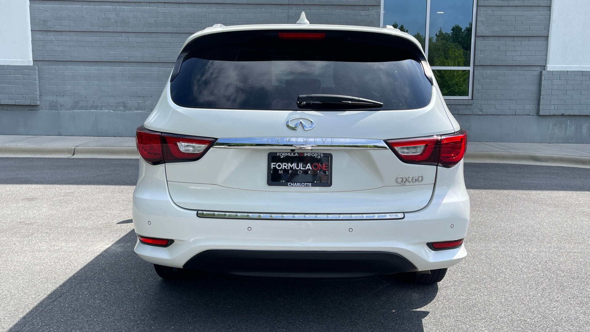 Used 2016 INFINITI QX60 AWD / DVD / 3RD ROW SEATS / DELUXE TECH for sale $27,999 at Formula Imports in Charlotte NC 28227 5
