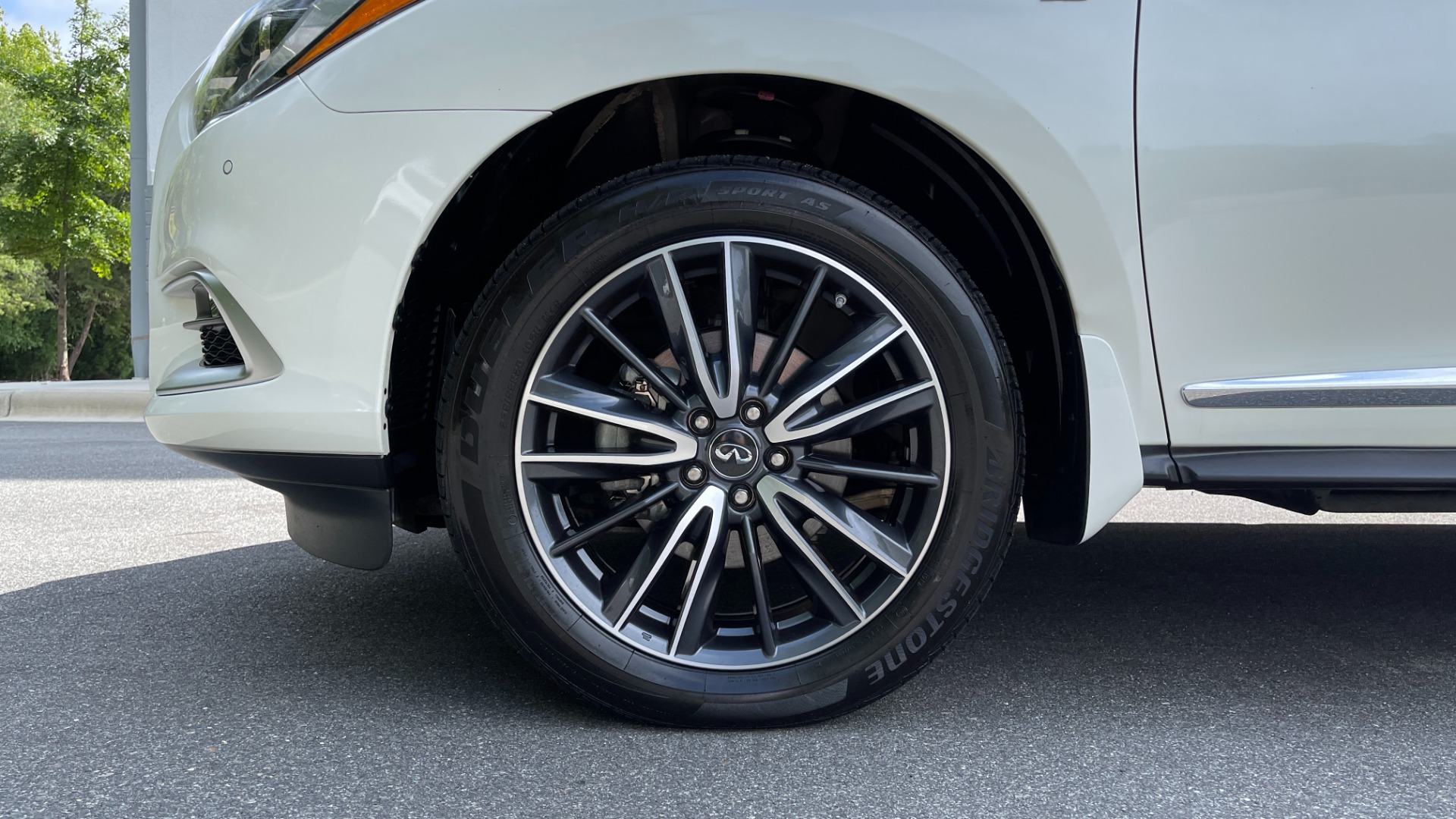 Used 2016 INFINITI QX60 AWD / DVD / 3RD ROW SEATS / DELUXE TECH for sale Sold at Formula Imports in Charlotte NC 28227 56