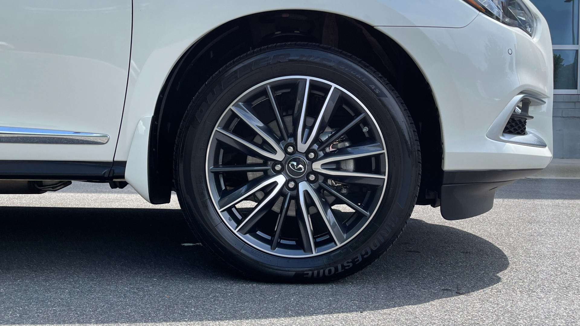 Used 2016 INFINITI QX60 AWD / DVD / 3RD ROW SEATS / DELUXE TECH for sale Sold at Formula Imports in Charlotte NC 28227 57