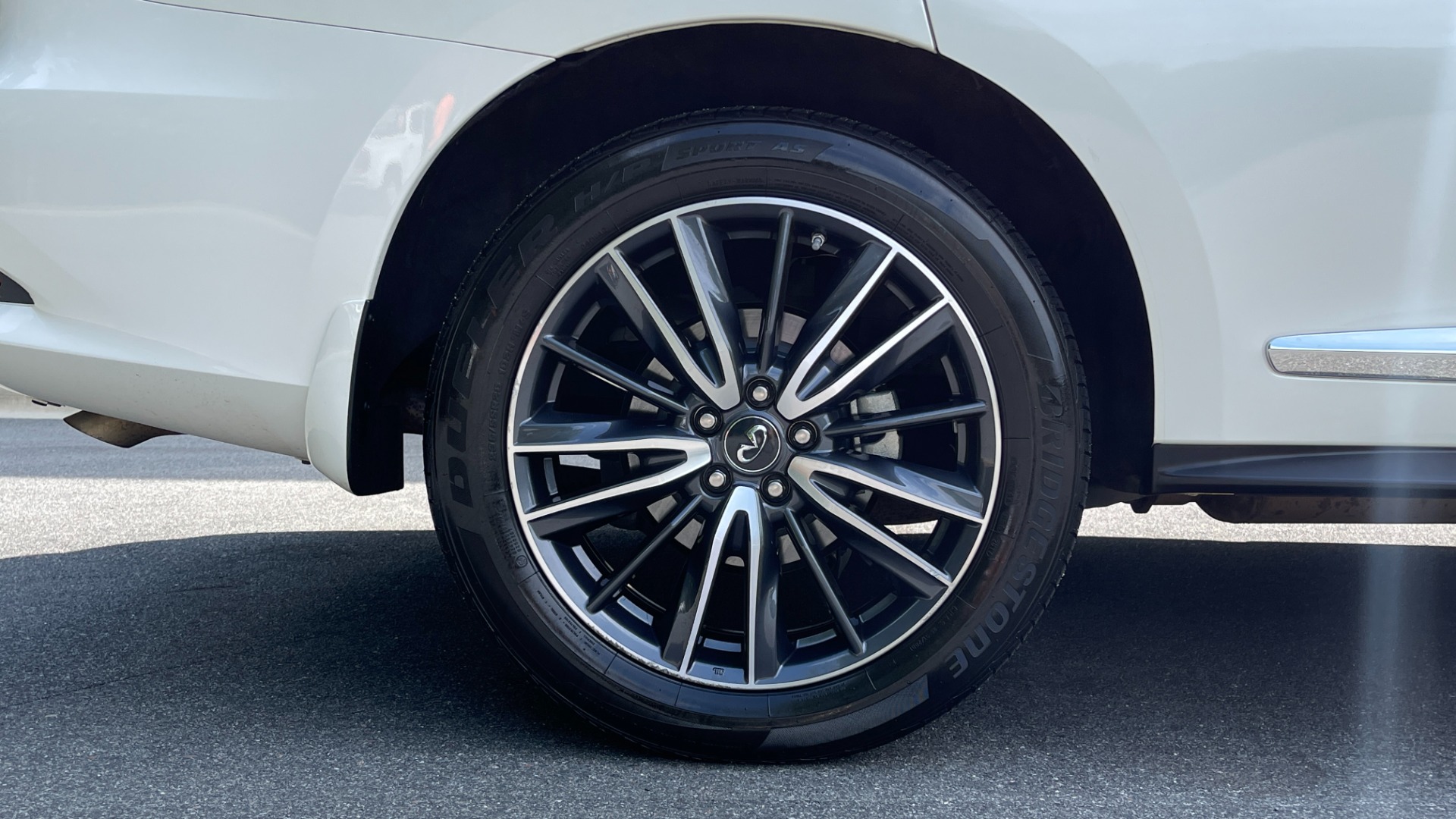 Used 2016 INFINITI QX60 AWD / DVD / 3RD ROW SEATS / DELUXE TECH for sale Sold at Formula Imports in Charlotte NC 28227 58