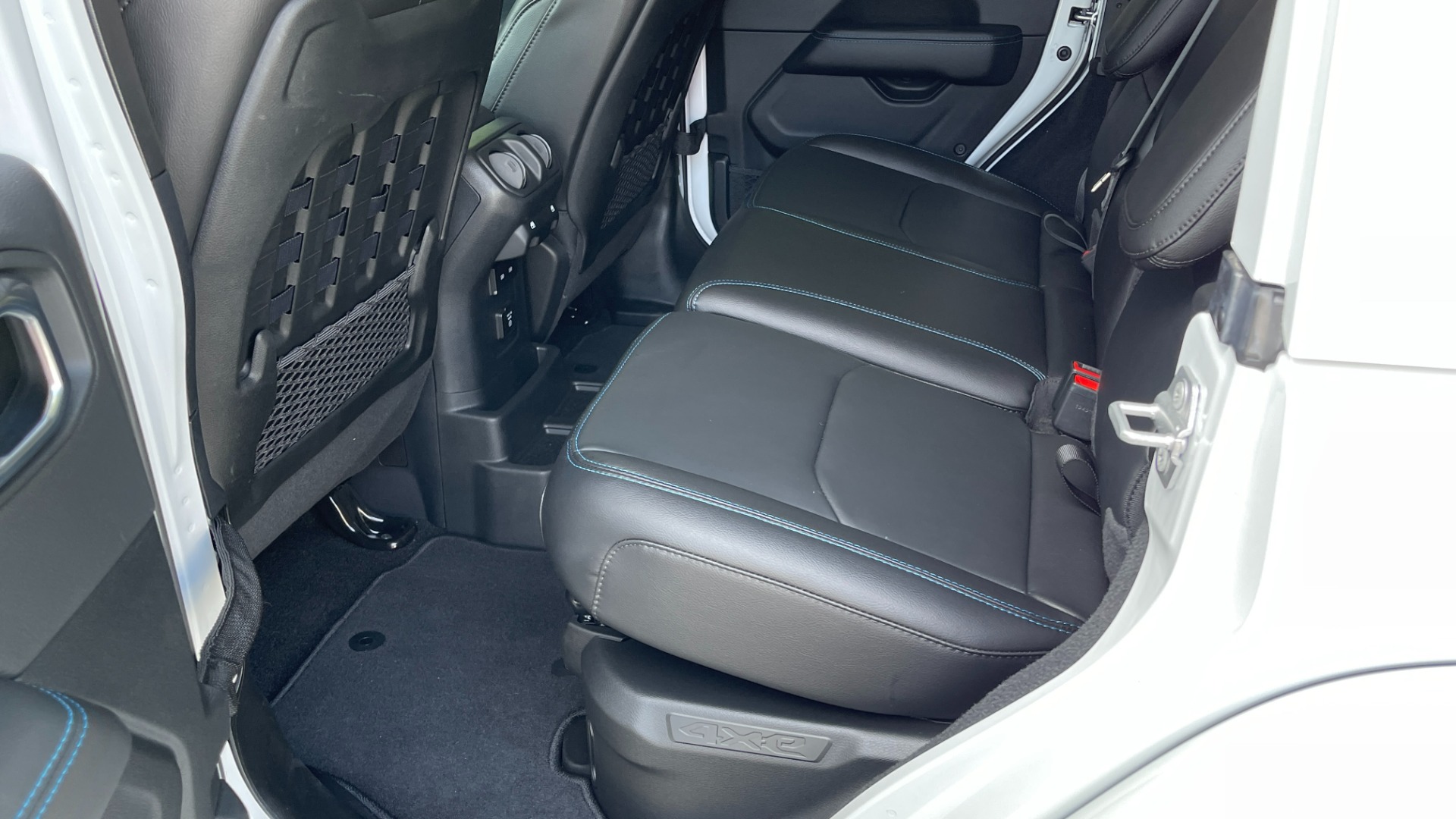 Used 2021 Jeep Wrangler 4xe Unlimited Rubicon / STEEL BUMPERS / LEATHER / HARD TOP / REMOTE START for sale $59,999 at Formula Imports in Charlotte NC 28227 17