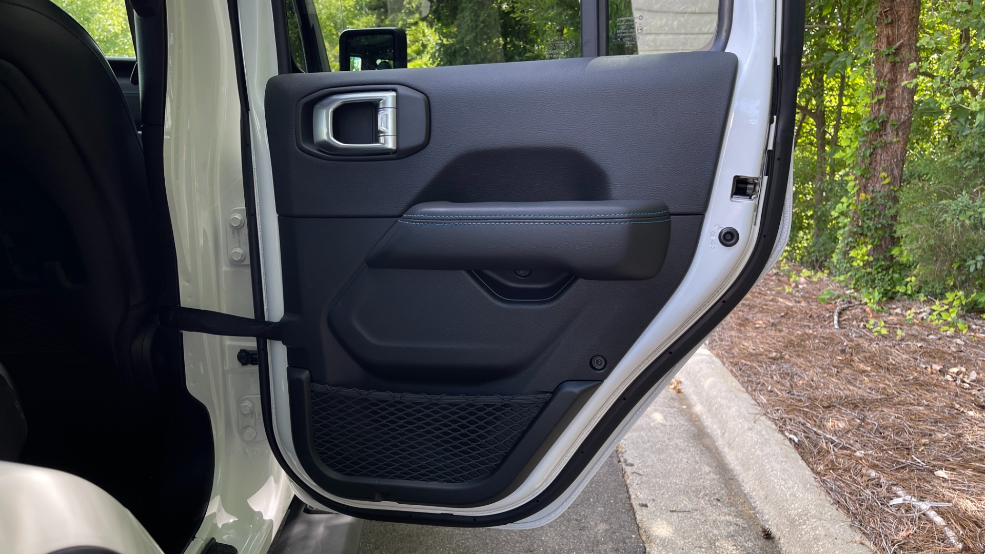 Used 2021 Jeep Wrangler 4xe Unlimited Rubicon / STEEL BUMPERS / LEATHER / HARD TOP / REMOTE START for sale $59,999 at Formula Imports in Charlotte NC 28227 23