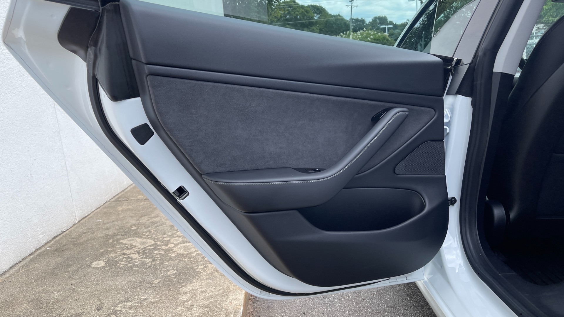 Used 2020 Tesla Model 3 Long Range / AUTOPILOT / ACCELERATION BOOST / STANDARD CONNECTIVITY for sale $56,995 at Formula Imports in Charlotte NC 28227 24