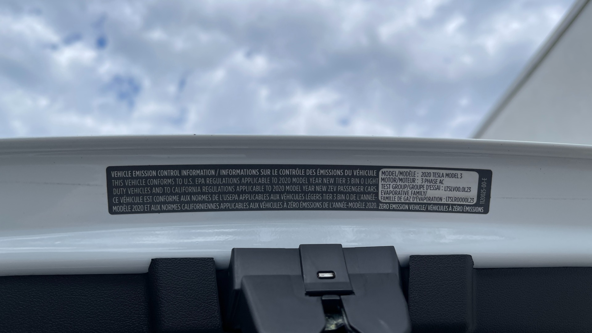 Used 2020 Tesla Model 3 Long Range / AUTOPILOT / ACCELERATION BOOST / STANDARD CONNECTIVITY for sale $56,995 at Formula Imports in Charlotte NC 28227 40