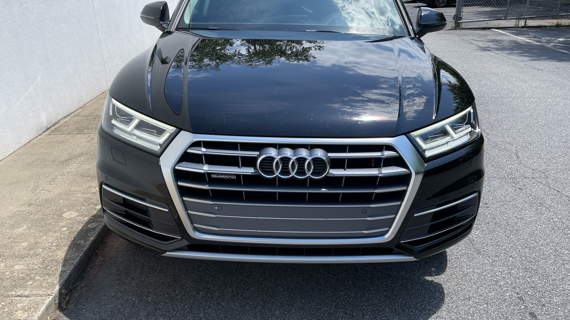 Used 2018 Audi Q5 PREMIUM PLUS / 20IN WHEELS / WARM WEATHER PACKAGE / AUDI CONNECT for sale $33,595 at Formula Imports in Charlotte NC 28227 10