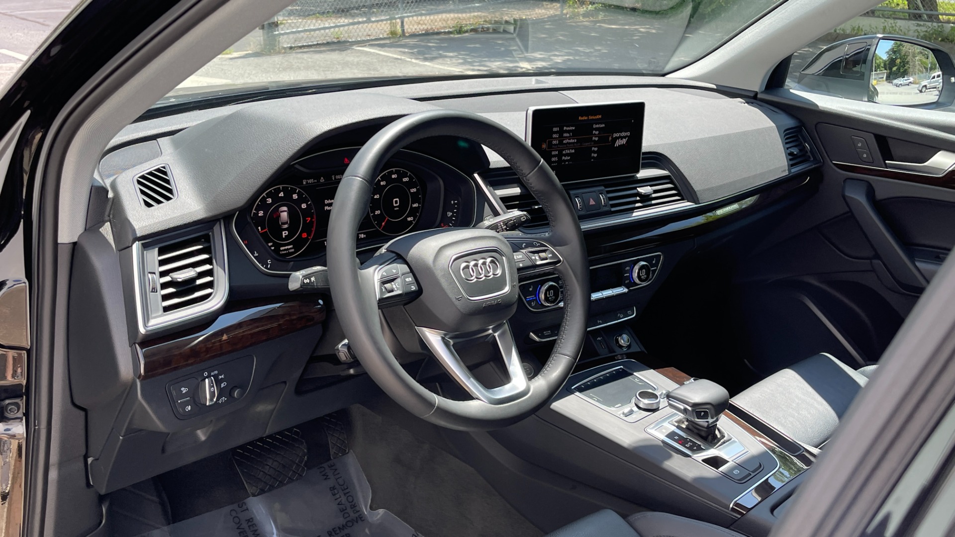 Used 2018 Audi Q5 PREMIUM PLUS / 20IN WHEELS / WARM WEATHER PACKAGE / AUDI CONNECT for sale $33,595 at Formula Imports in Charlotte NC 28227 13