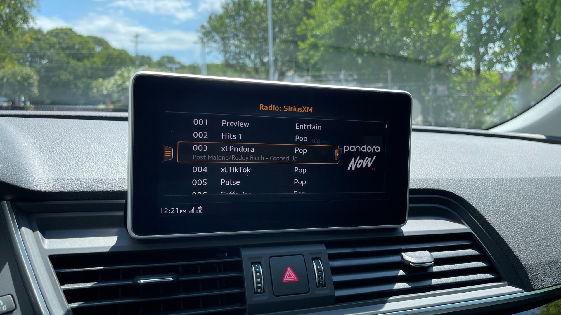 Used 2018 Audi Q5 PREMIUM PLUS / 20IN WHEELS / WARM WEATHER PACKAGE / AUDI CONNECT for sale $33,595 at Formula Imports in Charlotte NC 28227 28