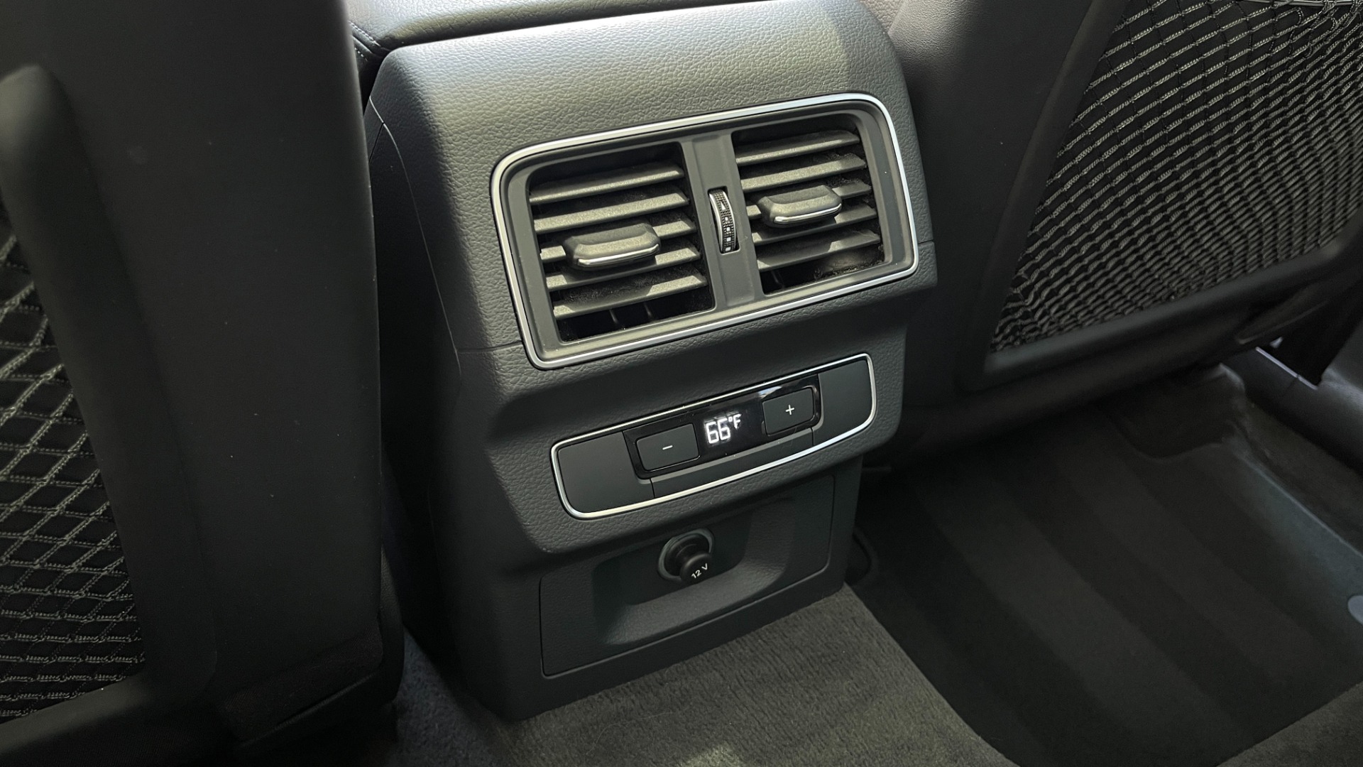 Used 2018 Audi Q5 PREMIUM PLUS / 20IN WHEELS / WARM WEATHER PACKAGE / AUDI CONNECT for sale $33,595 at Formula Imports in Charlotte NC 28227 37