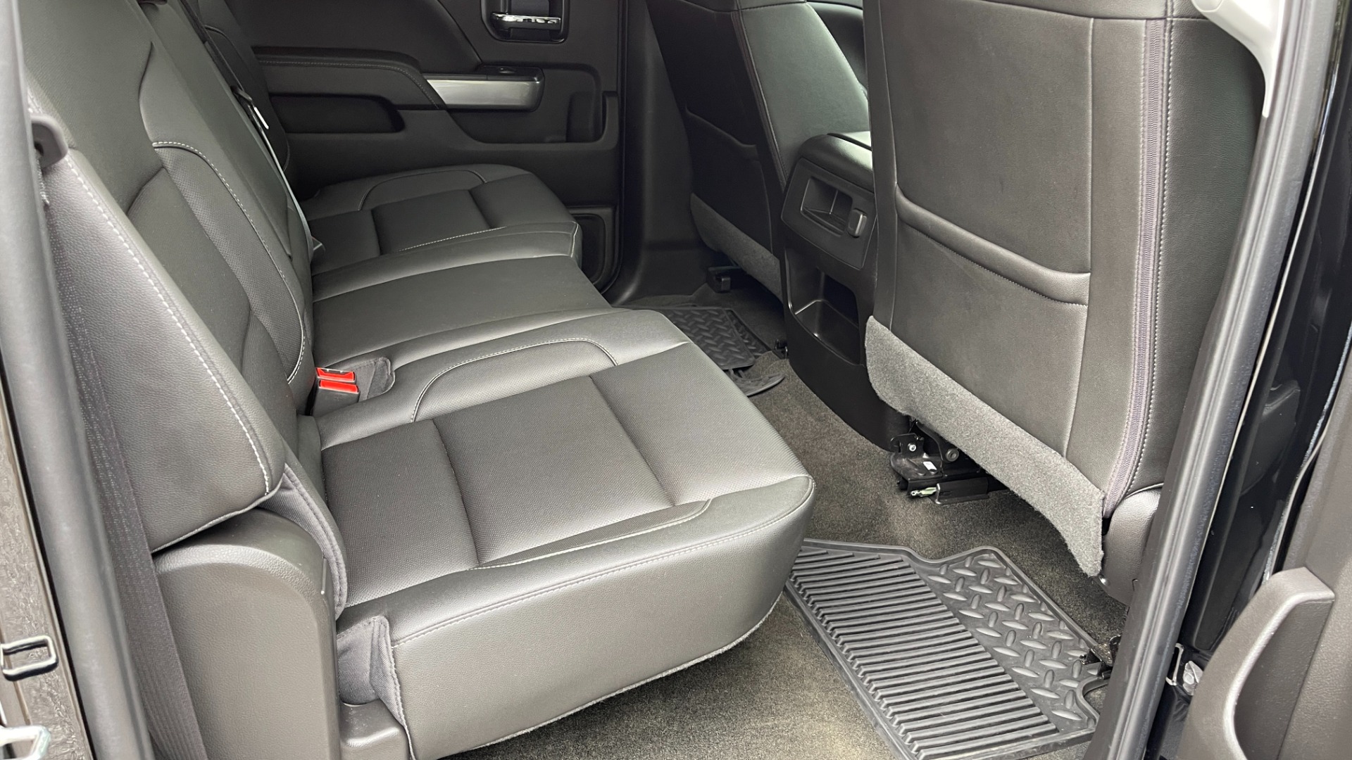 Used 2018 Chevrolet Silverado 3500HD LTZ / DURAMAX PLUS PACKAGE / SPORT EDITION / Z71 OFFROAD / SUNROOF / LEATHE for sale Sold at Formula Imports in Charlotte NC 28227 15