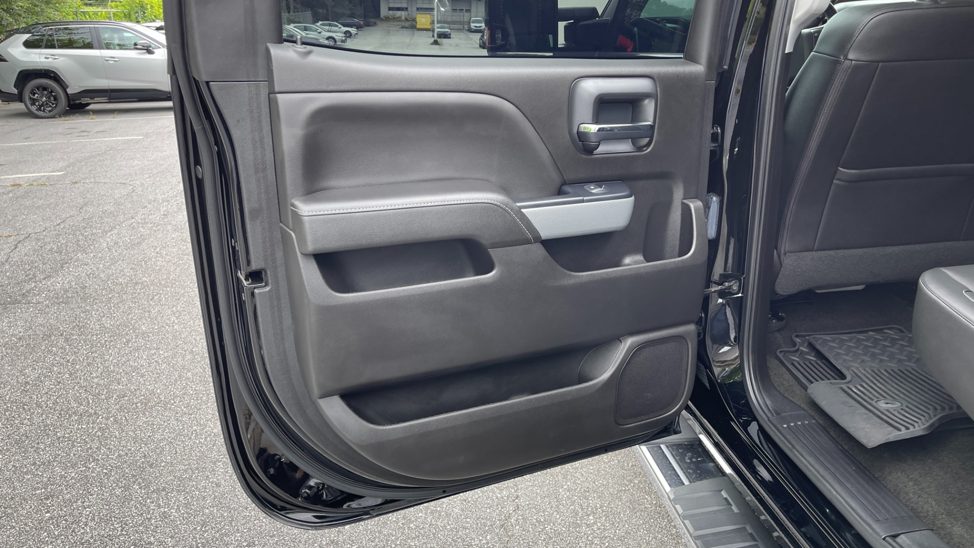 Used 2018 Chevrolet Silverado 3500HD LTZ / DURAMAX PLUS PACKAGE / SPORT EDITION / Z71 OFFROAD / SUNROOF / LEATHE for sale Sold at Formula Imports in Charlotte NC 28227 31