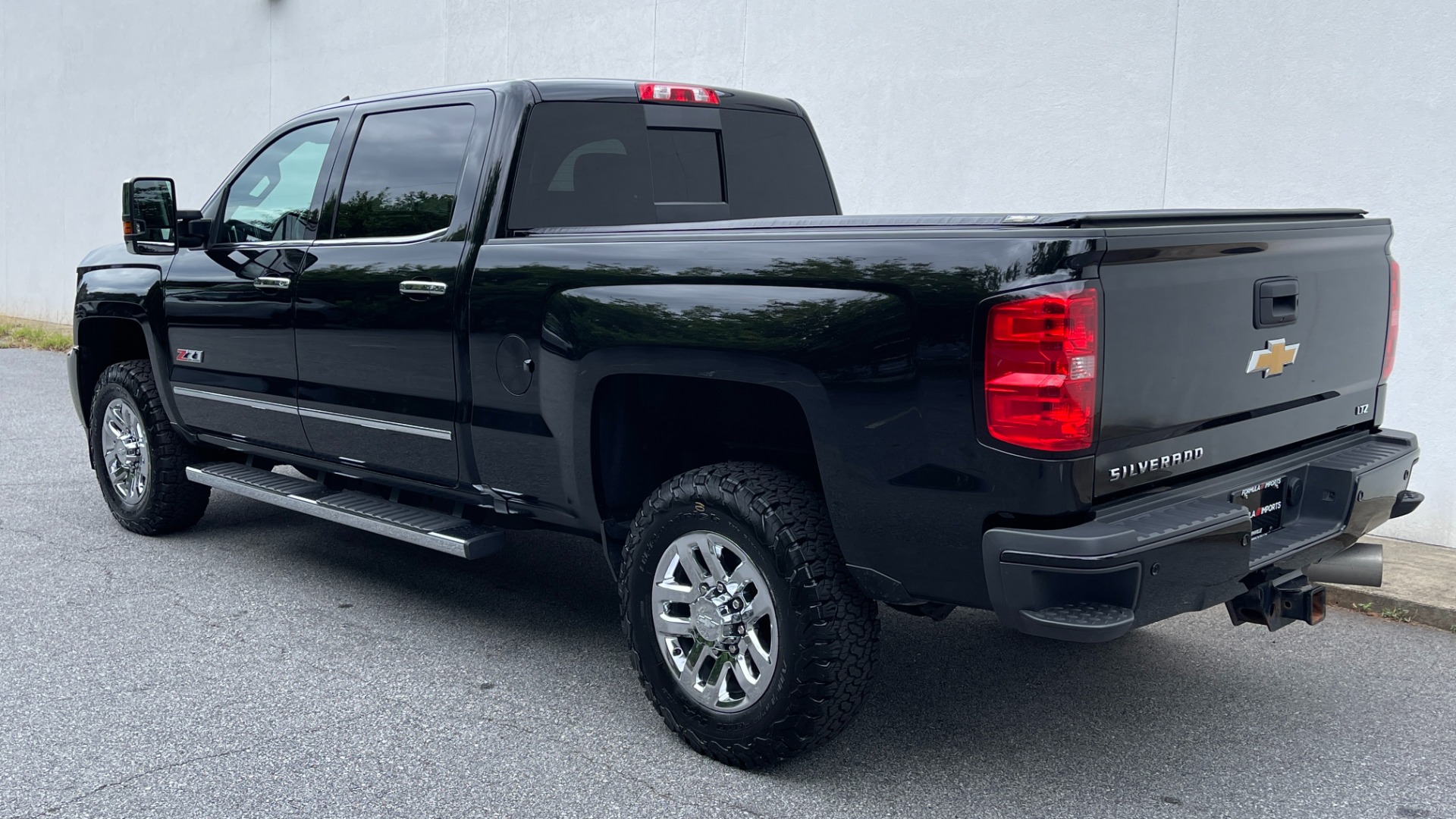 Used 2018 Chevrolet Silverado 3500HD LTZ / DURAMAX PLUS PACKAGE / SPORT EDITION / Z71 OFFROAD / SUNROOF / LEATHE for sale $60,861 at Formula Imports in Charlotte NC 28227 6