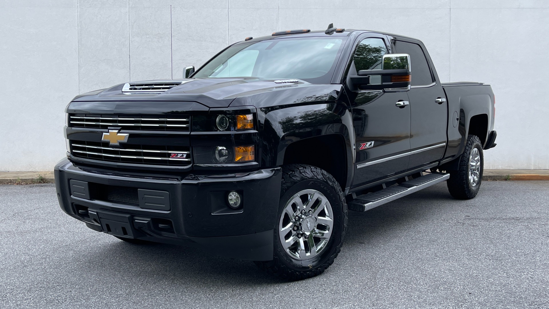 Used 2018 Chevrolet Silverado 3500HD LTZ / DURAMAX PLUS PACKAGE / SPORT EDITION / Z71 OFFROAD / SUNROOF / LEATHE for sale Sold at Formula Imports in Charlotte NC 28227 1