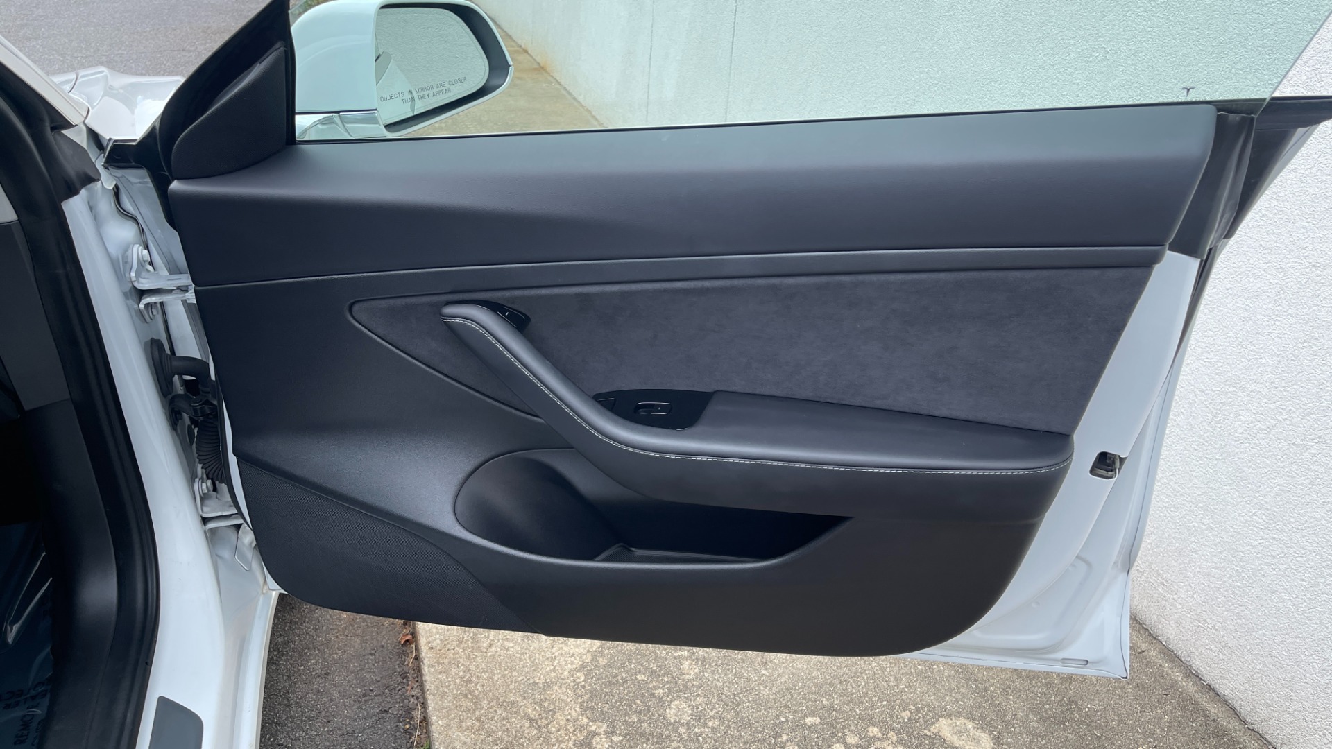 Used 2020 Tesla Model 3 STANDARD RANGE PLUS / AUTOPILOT / STANDARD CONNECTIVITY / PEARL WHITE for sale Sold at Formula Imports in Charlotte NC 28227 11
