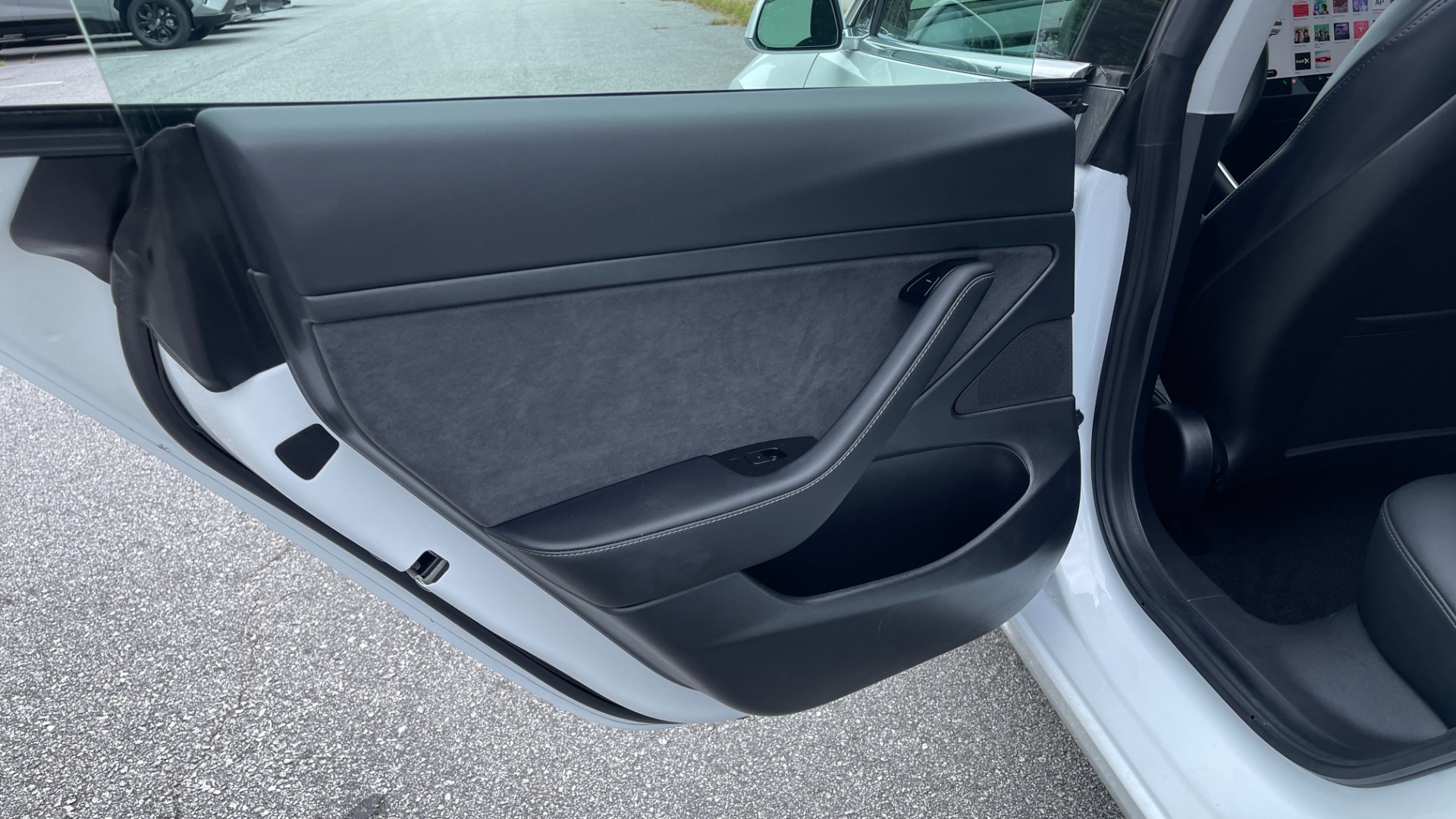Used 2020 Tesla Model 3 STANDARD RANGE PLUS / AUTOPILOT / STANDARD CONNECTIVITY / PEARL WHITE for sale Sold at Formula Imports in Charlotte NC 28227 34