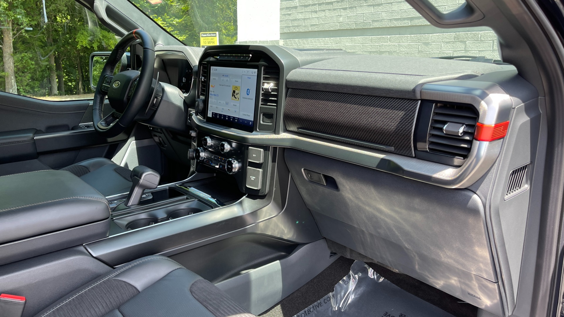 Used 2022 Ford F-150 RAPTOR / FOX SHOCKS / CONSOLE SAFE / 802A PACK for sale $98,495 at Formula Imports in Charlotte NC 28227 10