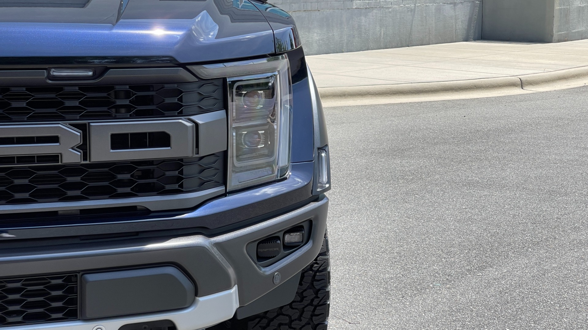 Used 2022 Ford F-150 Raptor for sale Sold at Formula Imports in Charlotte NC 28227 29