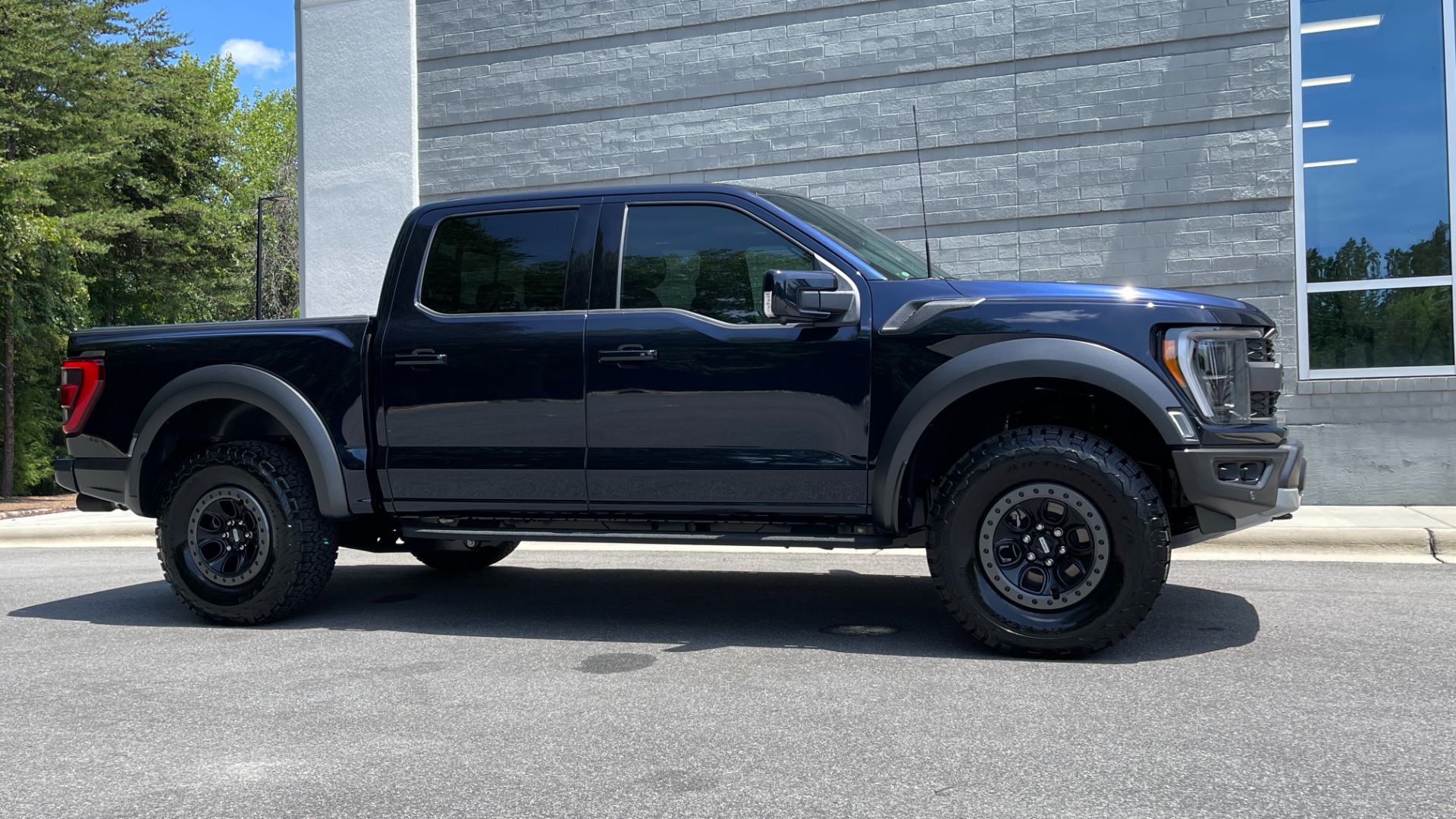 Used 2022 Ford F-150 Raptor for sale Sold at Formula Imports in Charlotte NC 28227 3
