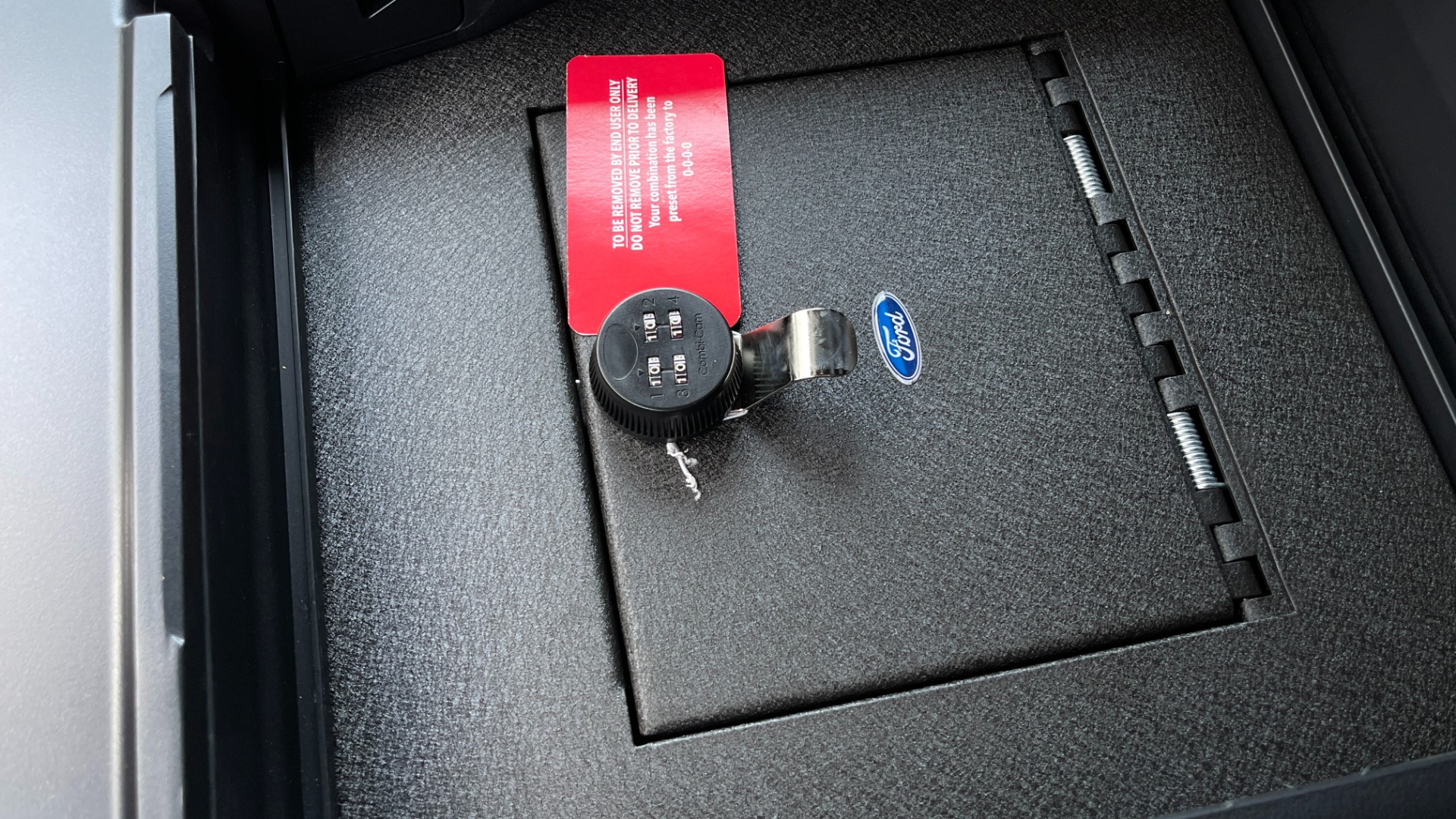 Used 2022 Ford F-150 RAPTOR / FOX SHOCKS / CONSOLE SAFE / 802A PACK for sale $98,495 at Formula Imports in Charlotte NC 28227 49