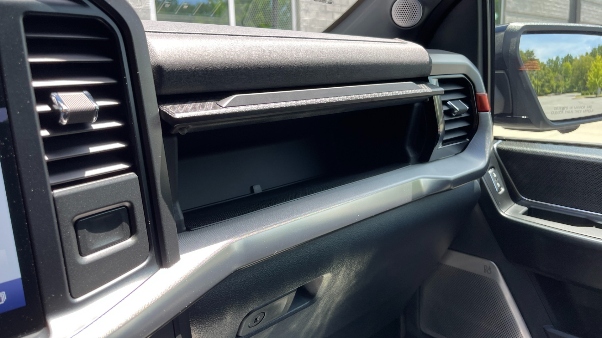 Used 2022 Ford F-150 RAPTOR / FOX SHOCKS / CONSOLE SAFE / 802A PACK for sale $98,495 at Formula Imports in Charlotte NC 28227 51