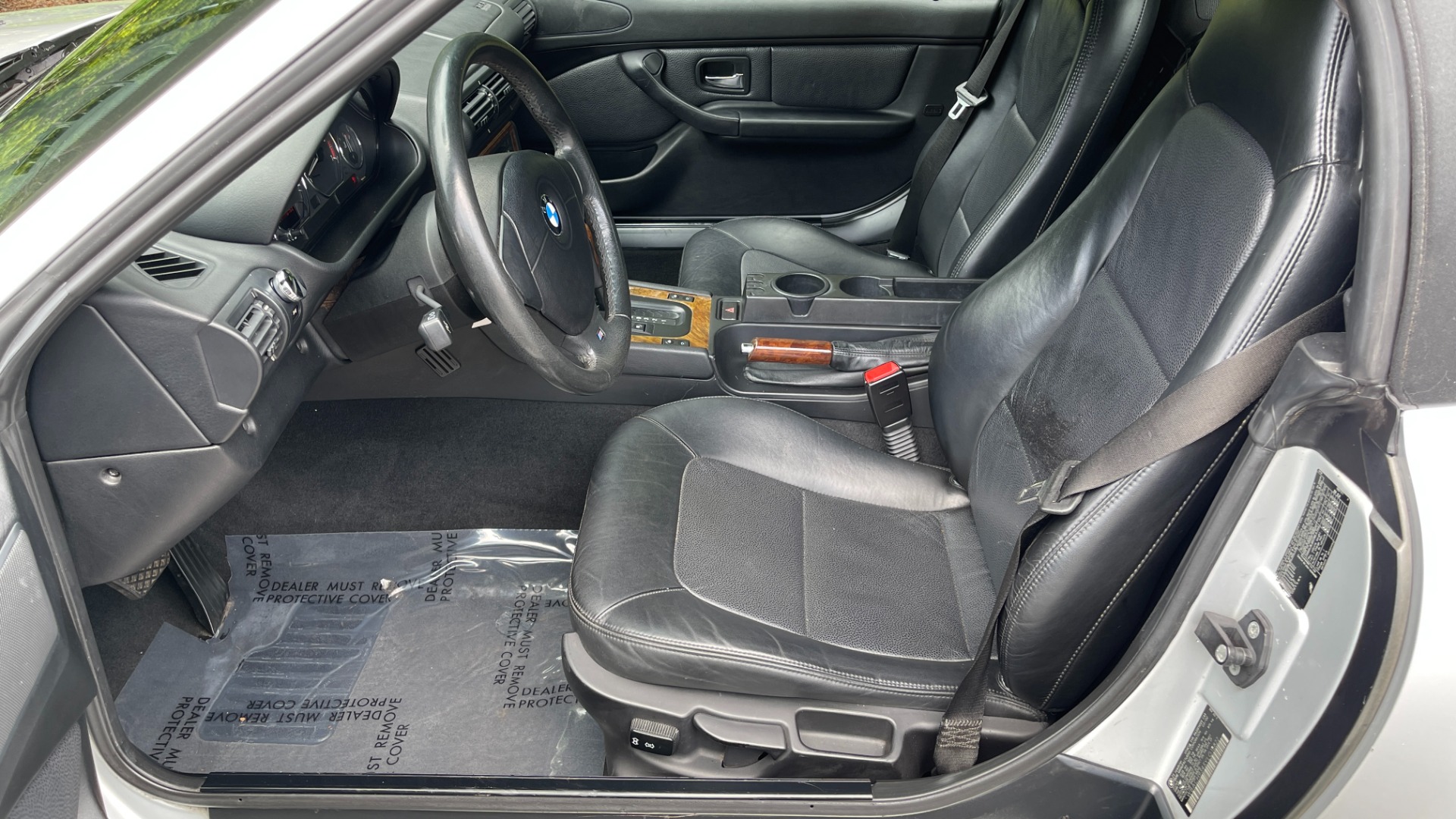 Used 2000 BMW Z3 2.5L / CONVERTIBLE / PWR TOP / AUTOMATIC / HEATED SEATS / LEATHER for sale $12,995 at Formula Imports in Charlotte NC 28227 12