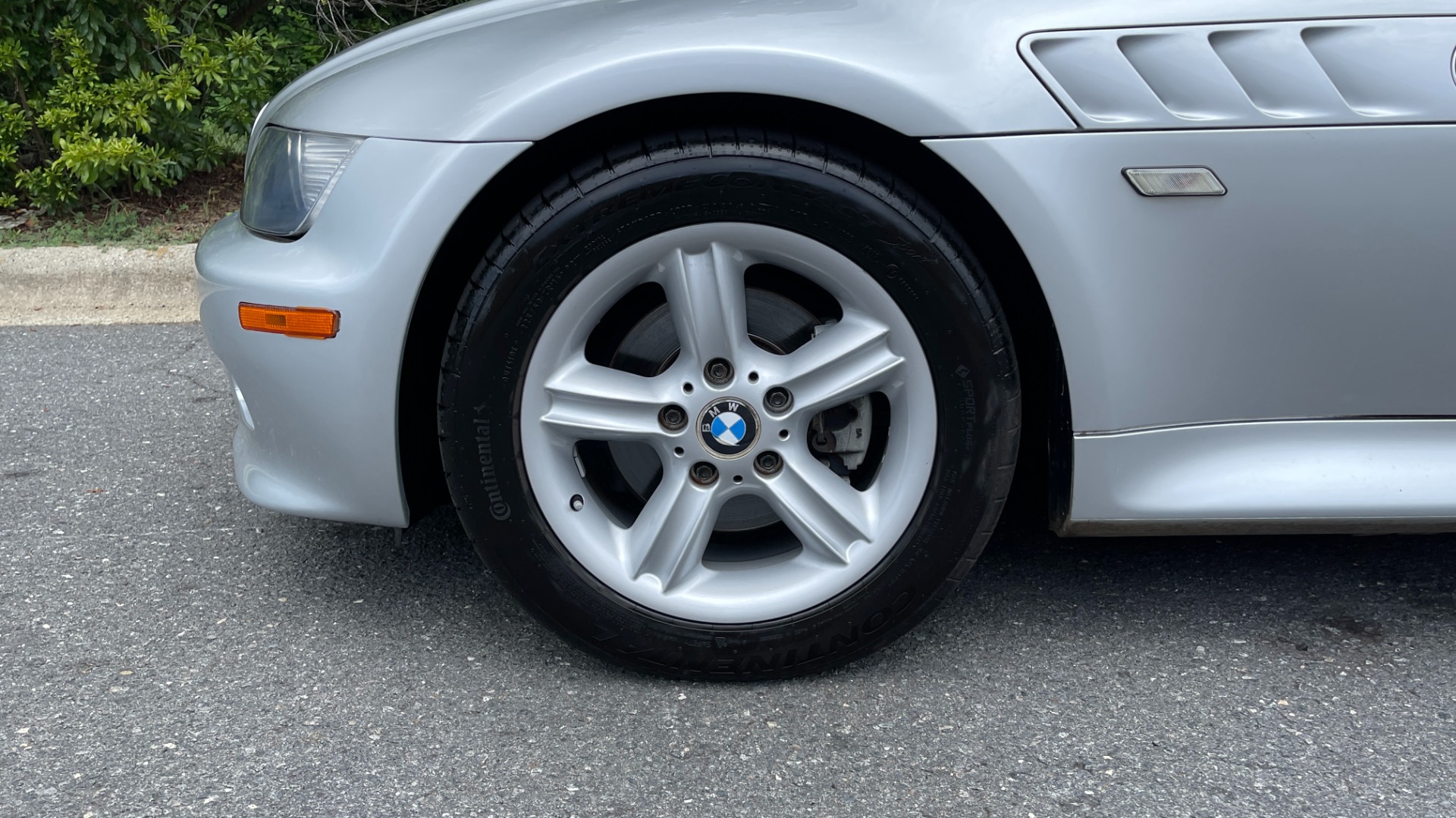 Used 2000 BMW Z3 2.5L / CONVERTIBLE / PWR TOP / AUTOMATIC / HEATED SEATS / LEATHER for sale $12,995 at Formula Imports in Charlotte NC 28227 50