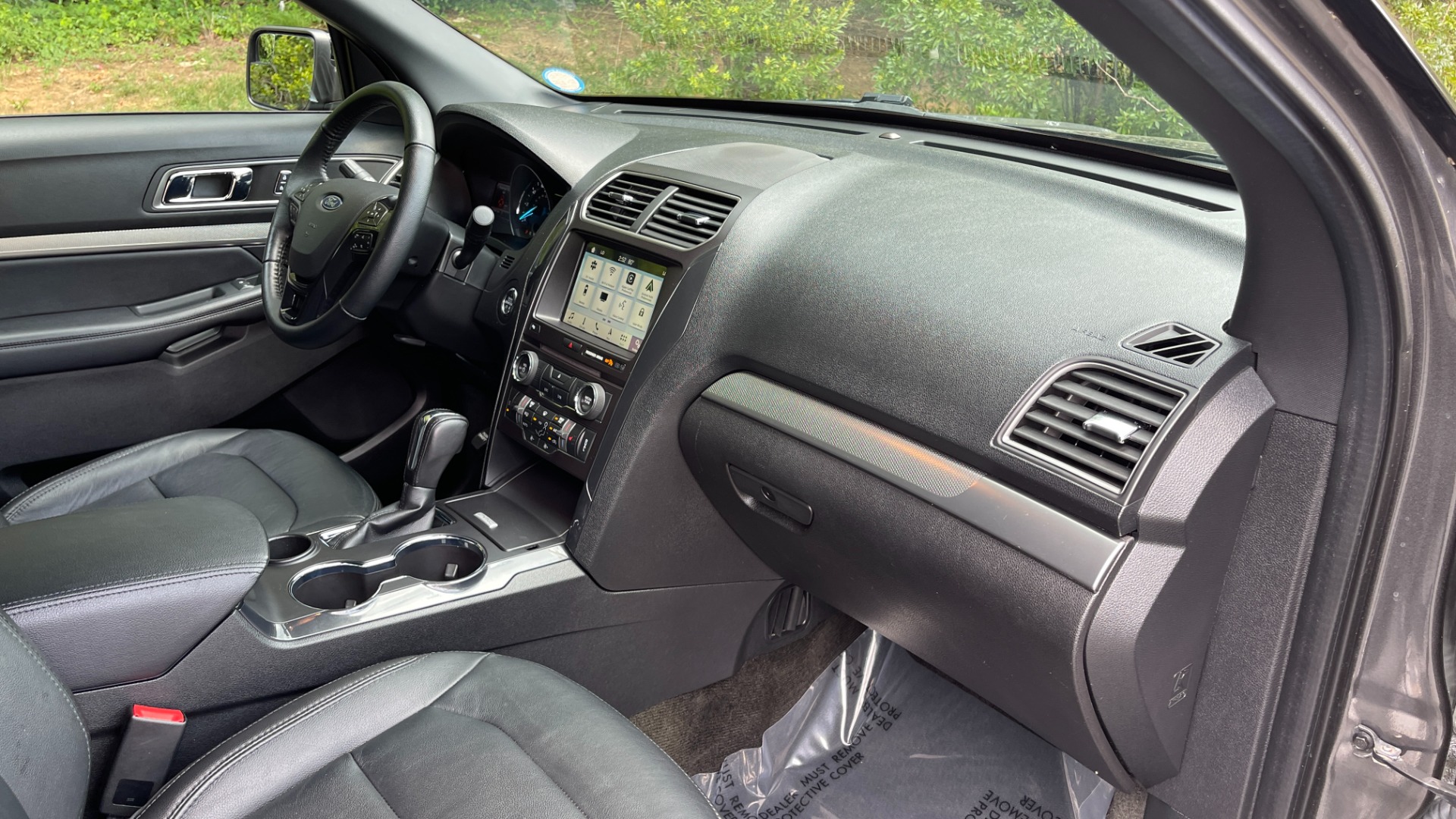 Used 2018 Ford Explorer XLT / REMOTE START / LEATHER / 3RD ROW / 20IN WHEELS for sale $31,495 at Formula Imports in Charlotte NC 28227 33