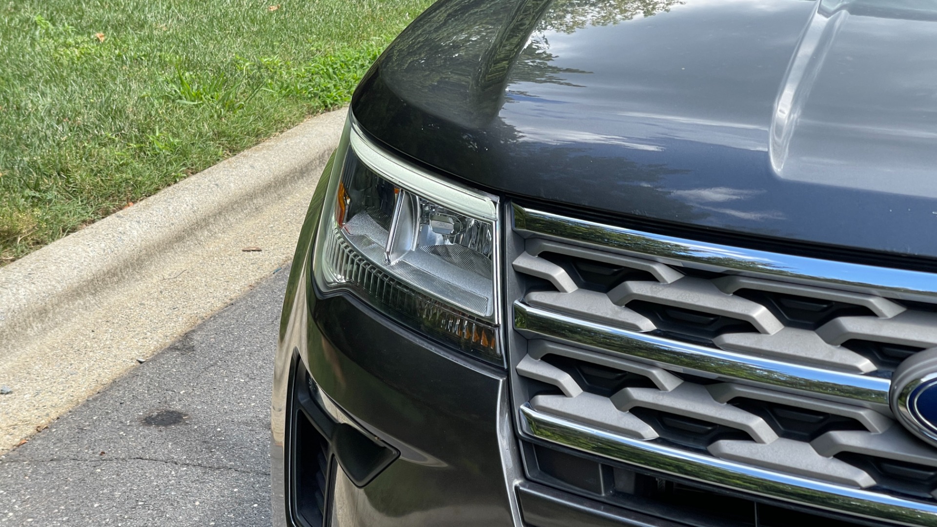 Used 2018 Ford Explorer XLT / REMOTE START / LEATHER / 3RD ROW / 20IN WHEELS for sale $31,495 at Formula Imports in Charlotte NC 28227 40
