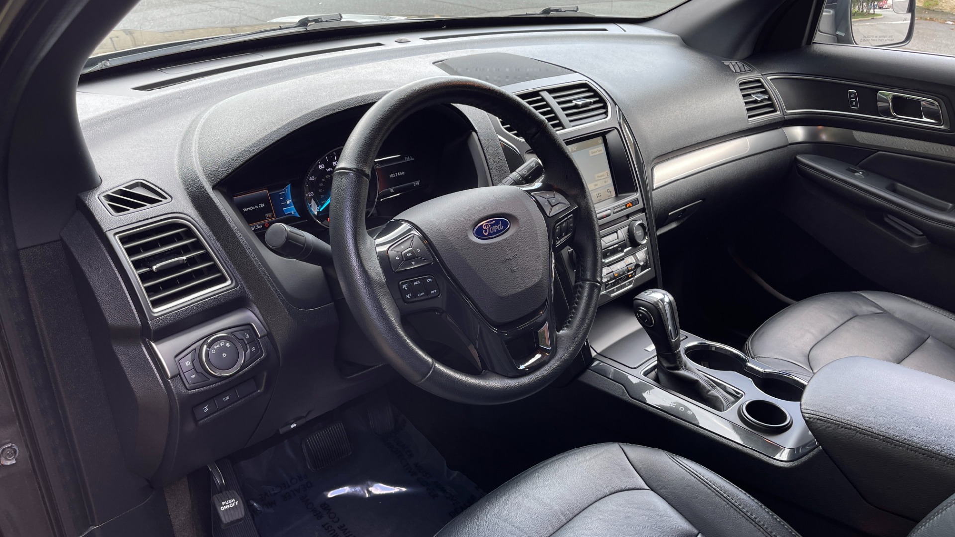 Used 2018 Ford Explorer XLT / REMOTE START / LEATHER / 3RD ROW / 20IN WHEELS for sale $31,495 at Formula Imports in Charlotte NC 28227 8