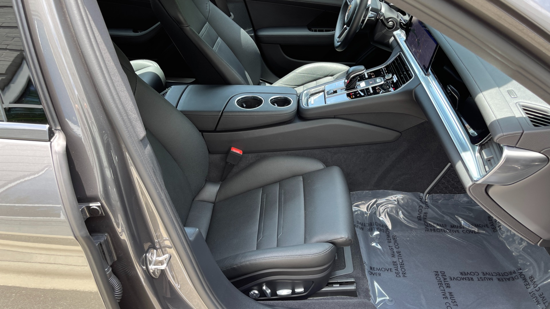 Used 2018 Porsche Panamera 4S / SPORT TURISMO / PREMIUM / SKI BOX / 21IN SPORT DESIGN WHEELS for sale $96,500 at Formula Imports in Charlotte NC 28227 21