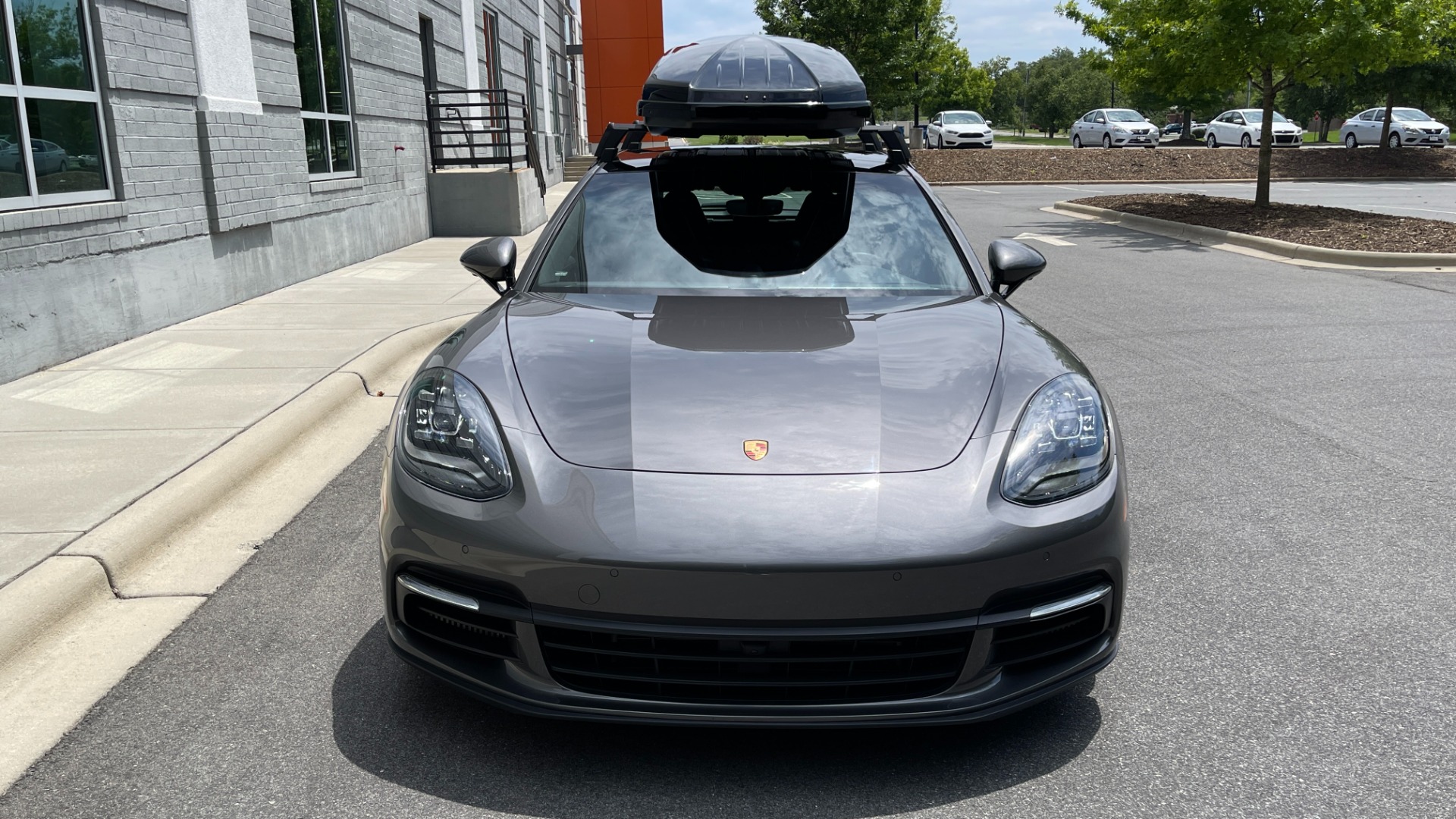 Used 2018 Porsche Panamera 4S / SPORT TURISMO / PREMIUM / SKI BOX / 21IN SPORT DESIGN WHEELS for sale $96,500 at Formula Imports in Charlotte NC 28227 43