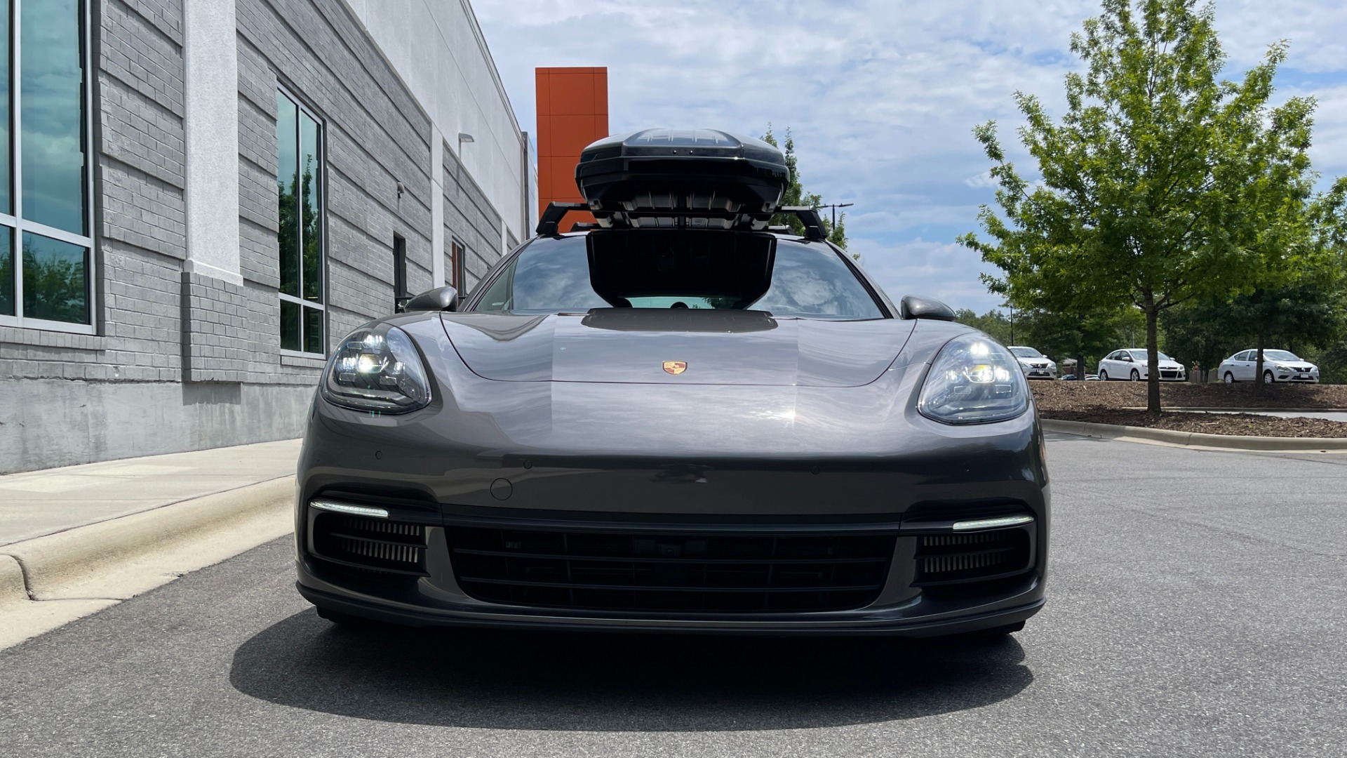 Used 2018 Porsche Panamera 4S / SPORT TURISMO / PREMIUM / SKI BOX / 21IN SPORT DESIGN WHEELS for sale $96,500 at Formula Imports in Charlotte NC 28227 44