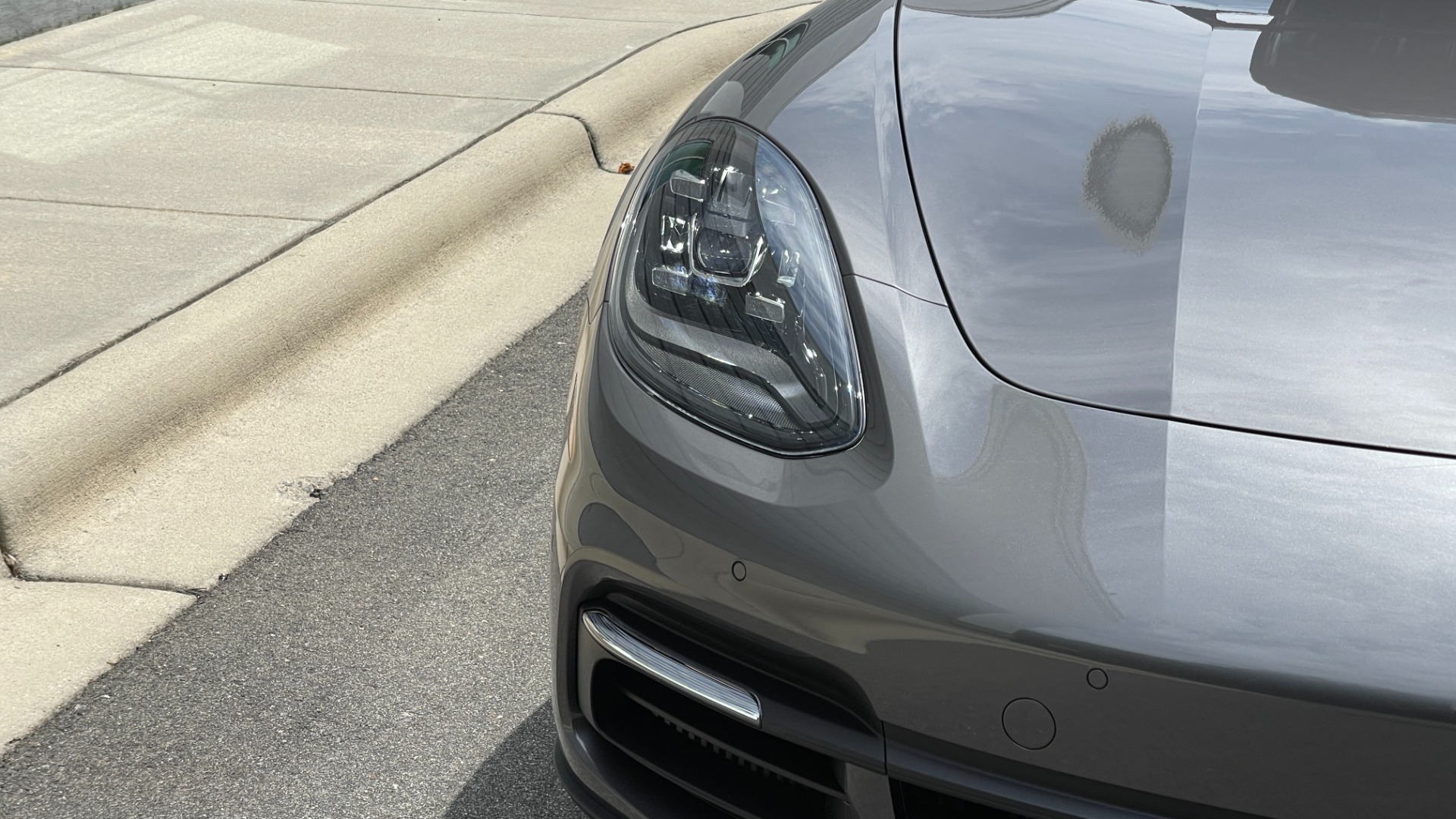 Used 2018 Porsche Panamera 4S / SPORT TURISMO / PREMIUM / SKI BOX / 21IN SPORT DESIGN WHEELS for sale $96,500 at Formula Imports in Charlotte NC 28227 45