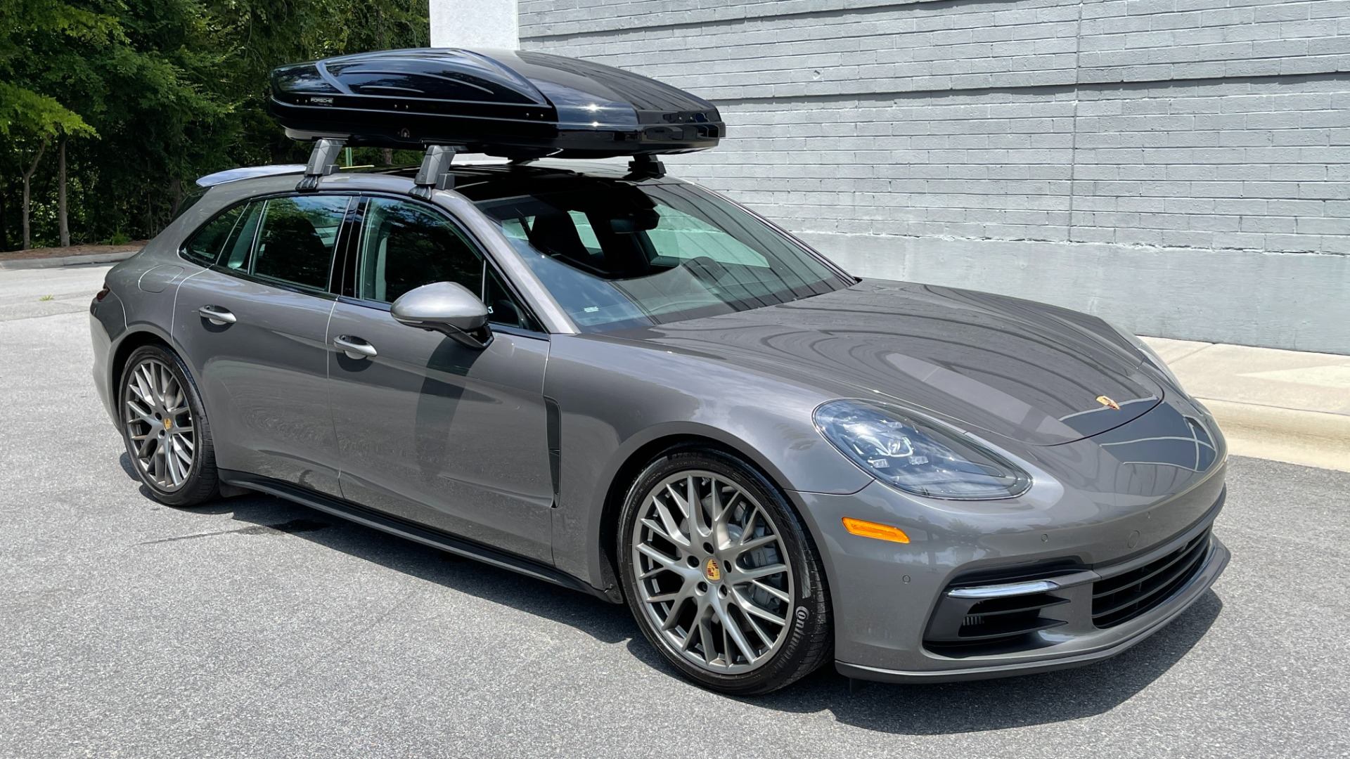 Used 2018 Porsche Panamera 4S / SPORT TURISMO / PREMIUM / SKI BOX / 21IN SPORT DESIGN WHEELS for sale $96,500 at Formula Imports in Charlotte NC 28227 9