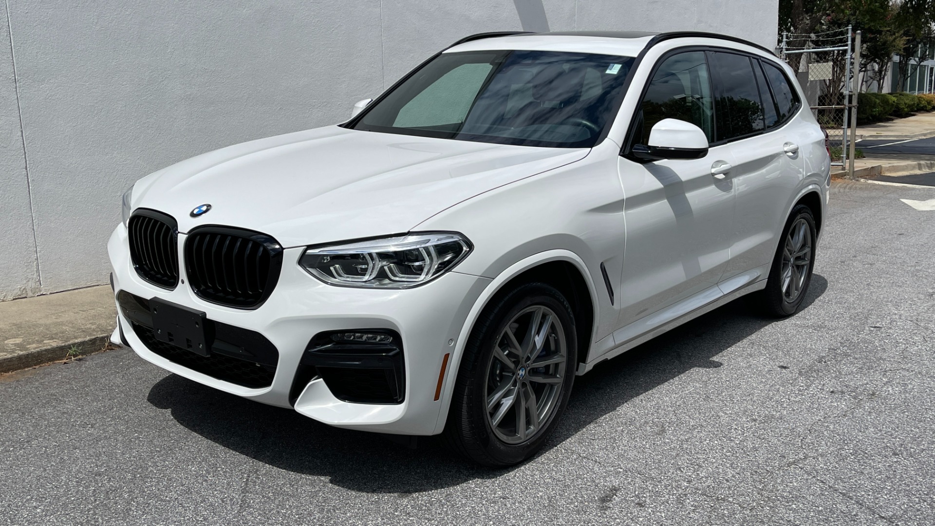 Used 2021 BMW X3 M40i / EXECUTIVE PACKAGE / SHADOWLINE TRIM / HEADS UP DISPLAY / AMBIENT LIG for sale Sold at Formula Imports in Charlotte NC 28227 1