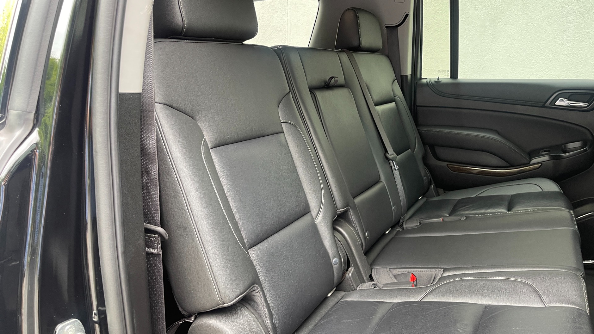 Used 2019 Chevrolet Suburban LT / LEATHER / 4WD / 8IN TOUCH SCREEN / NAVIGATION for sale $36,995 at Formula Imports in Charlotte NC 28227 16