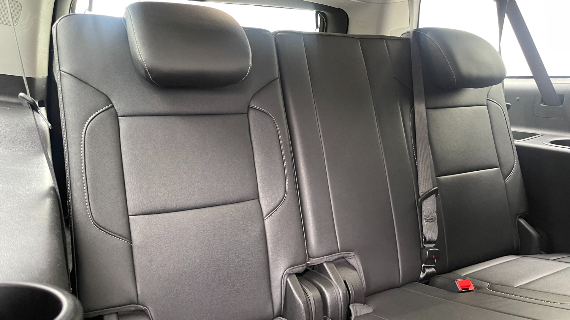 Used 2019 Chevrolet Suburban LT / LEATHER / 4WD / 8IN TOUCH SCREEN / NAVIGATION for sale $36,995 at Formula Imports in Charlotte NC 28227 17