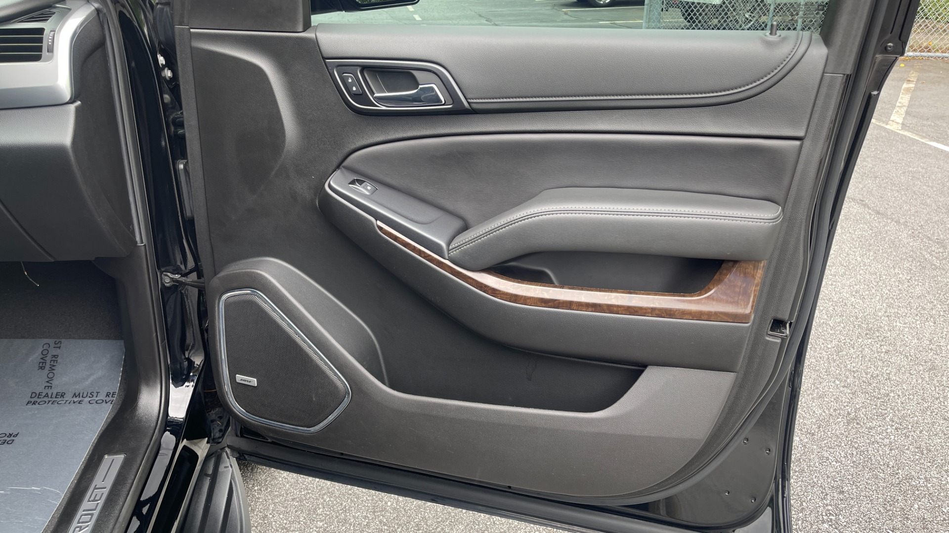 Used 2019 Chevrolet Suburban LT / LEATHER / 4WD / 8IN TOUCH SCREEN / NAVIGATION for sale $36,995 at Formula Imports in Charlotte NC 28227 22