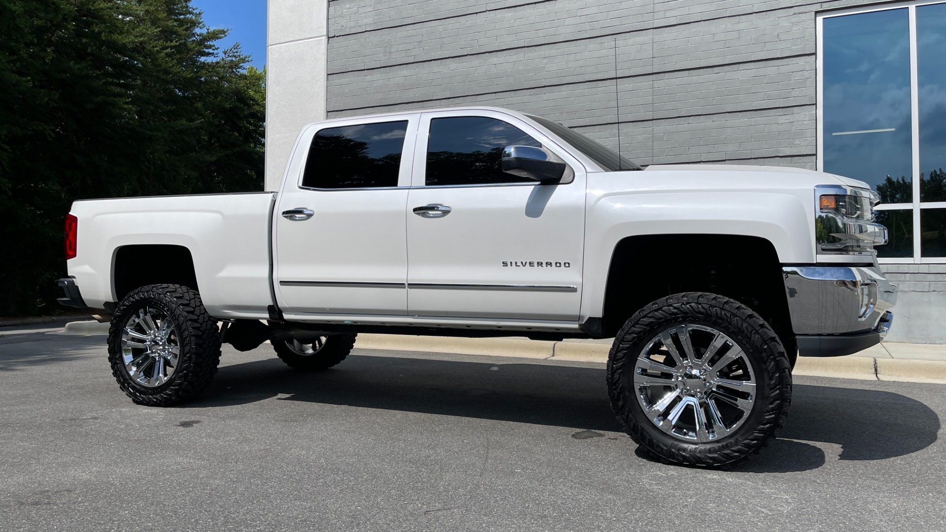 Used 2017 Chevrolet Silverado 1500 LTZ / LIFTED / INTAKE / SOUND SYSTEM / CHROME WHEELS for sale $41,595 at Formula Imports in Charlotte NC 28227 3